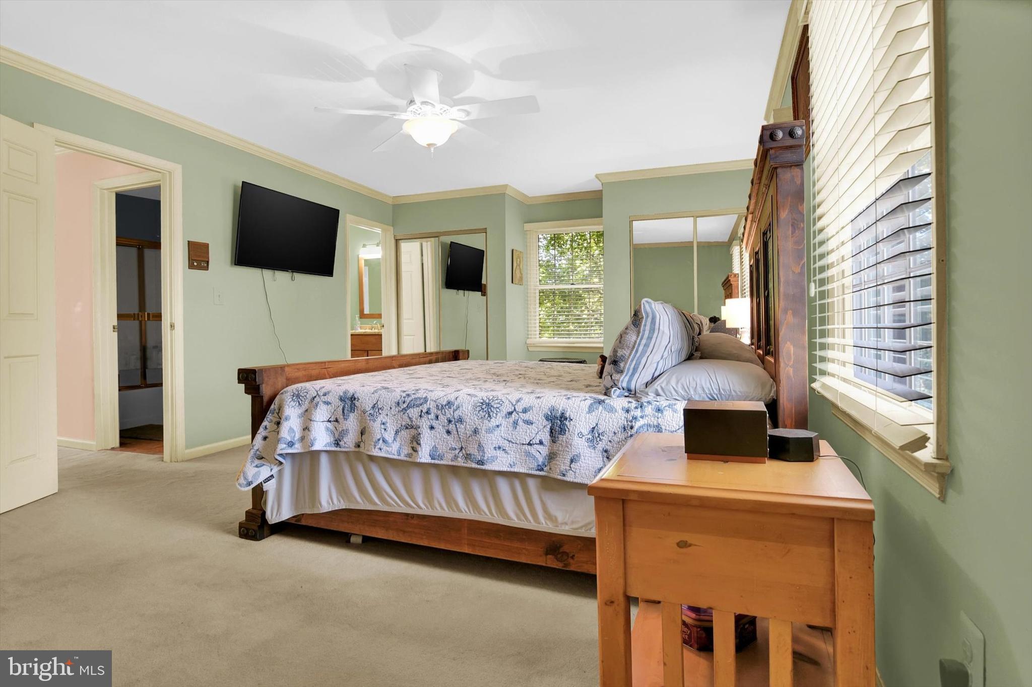 HUNTERS RUN - Residential