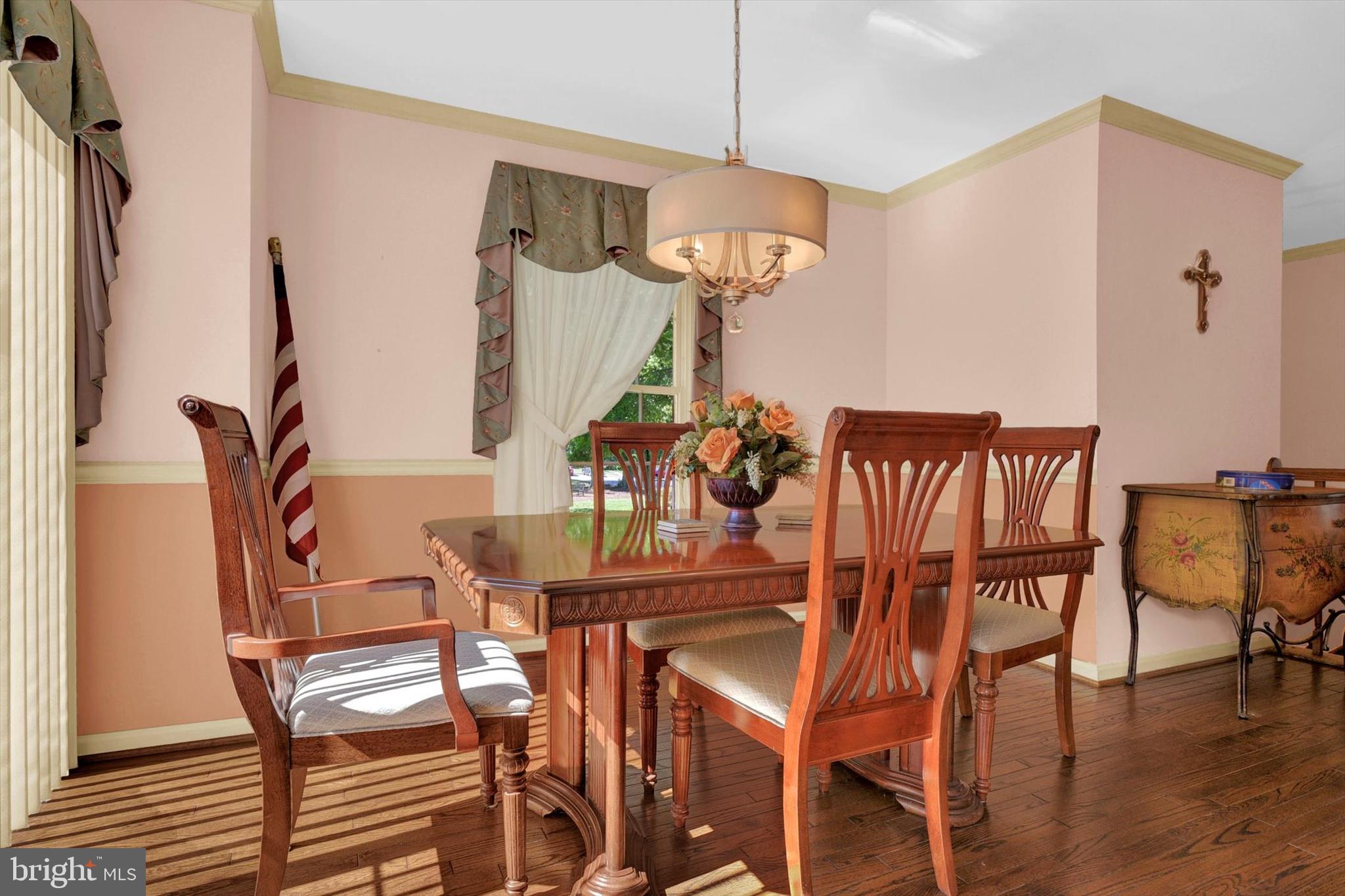 HUNTERS RUN - Residential