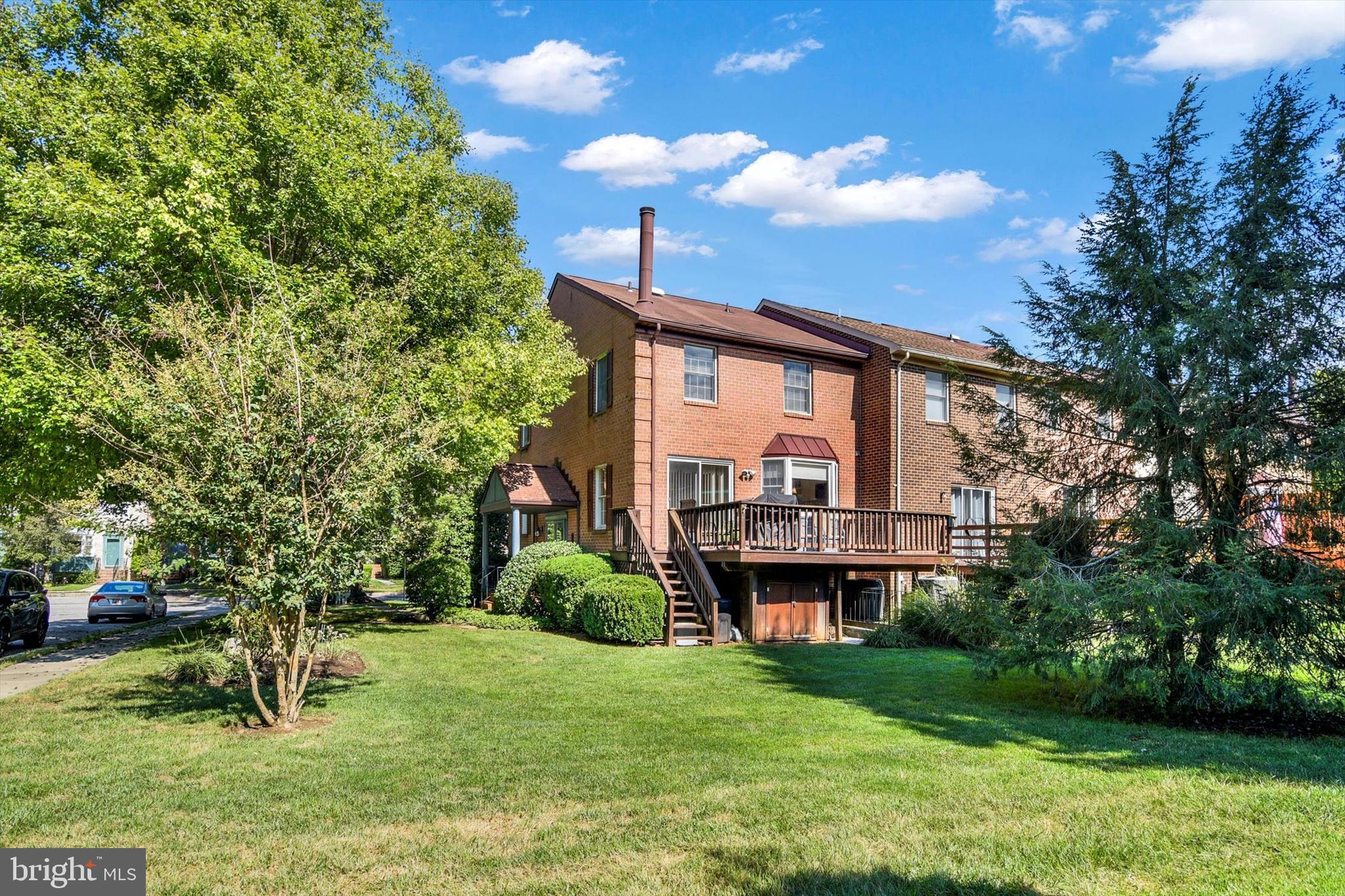 HUNTERS RUN - Residential