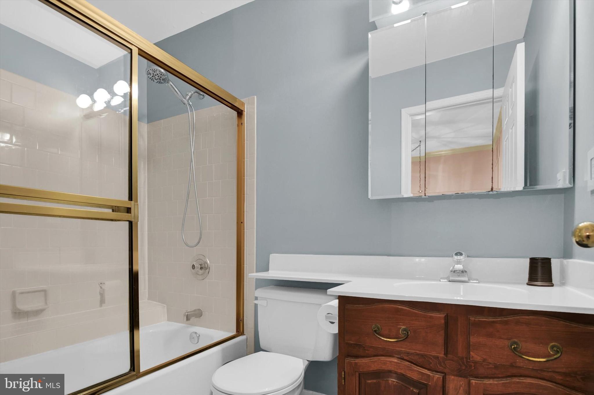 HUNTERS RUN - Residential