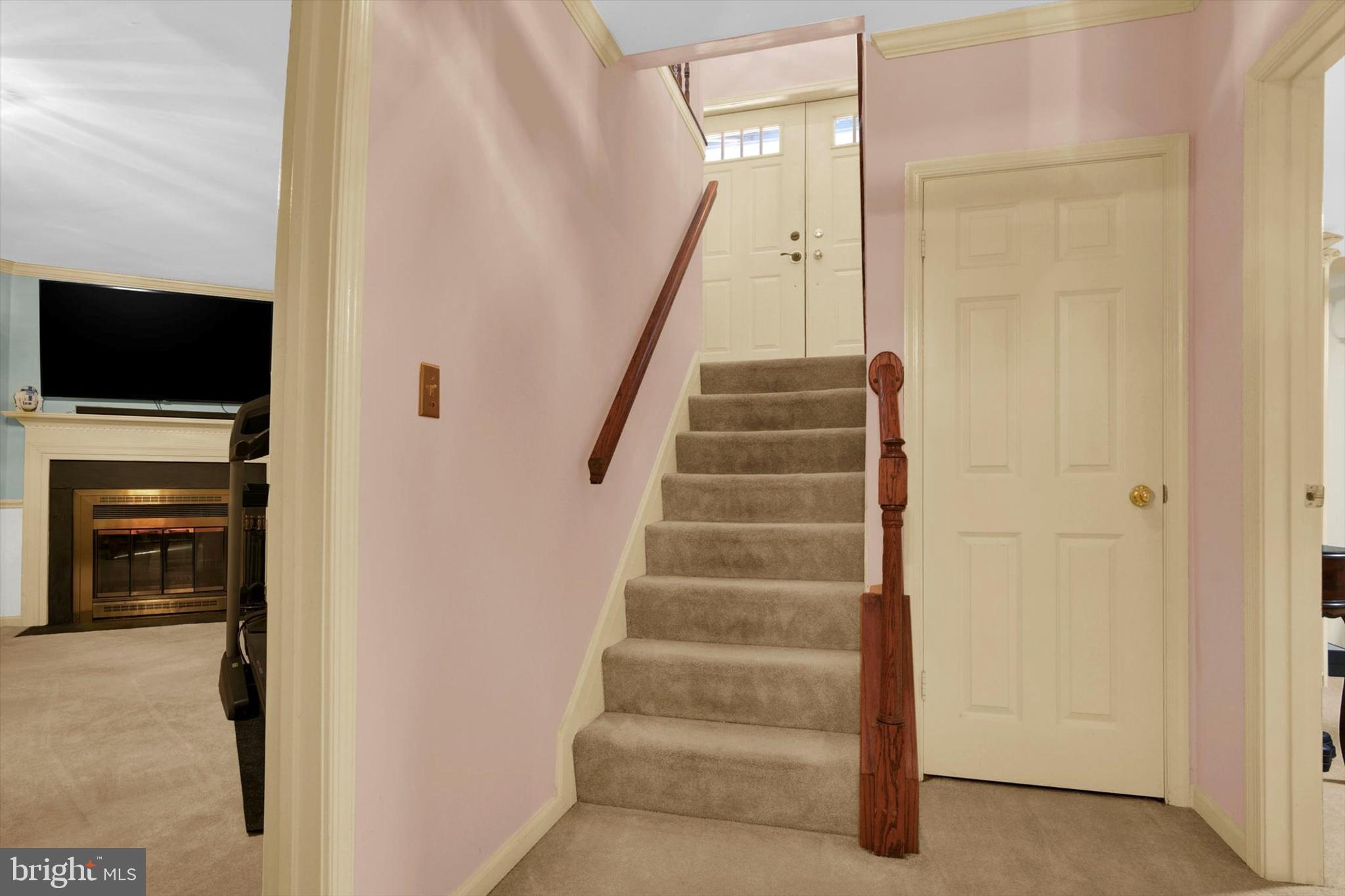 HUNTERS RUN - Residential