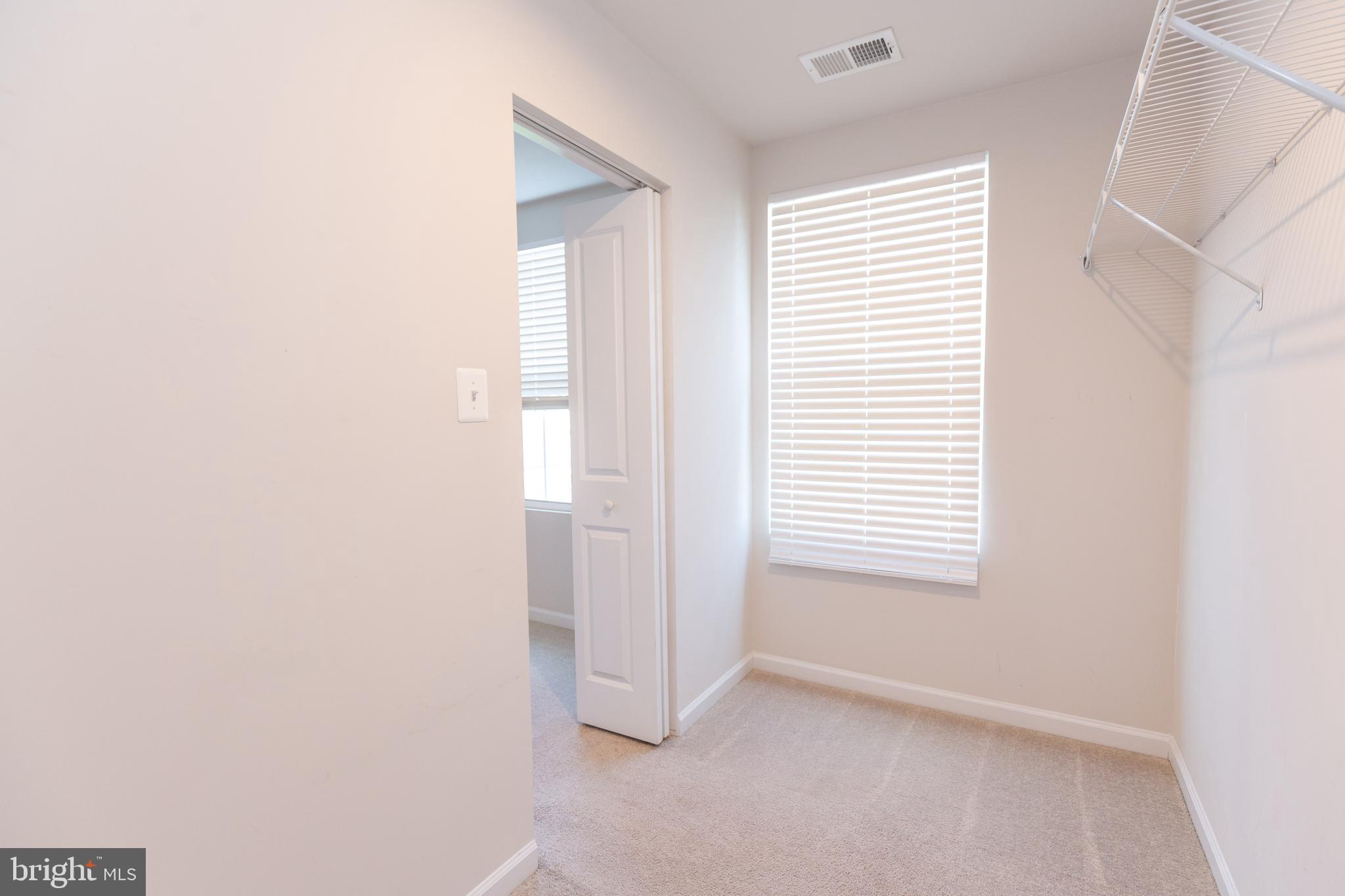 CHANDLERS GLEN - Residential Lease