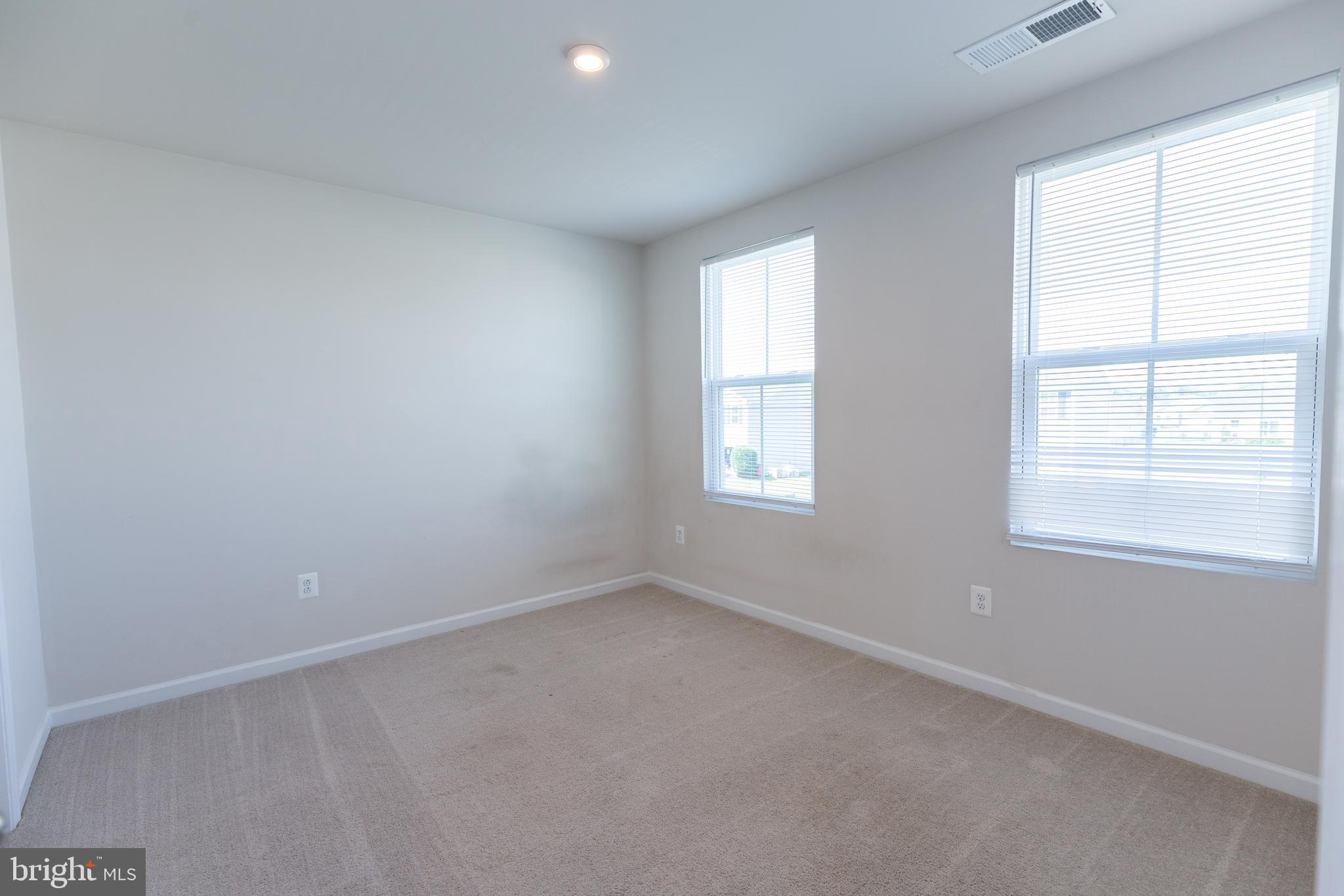 CHANDLERS GLEN - Residential Lease