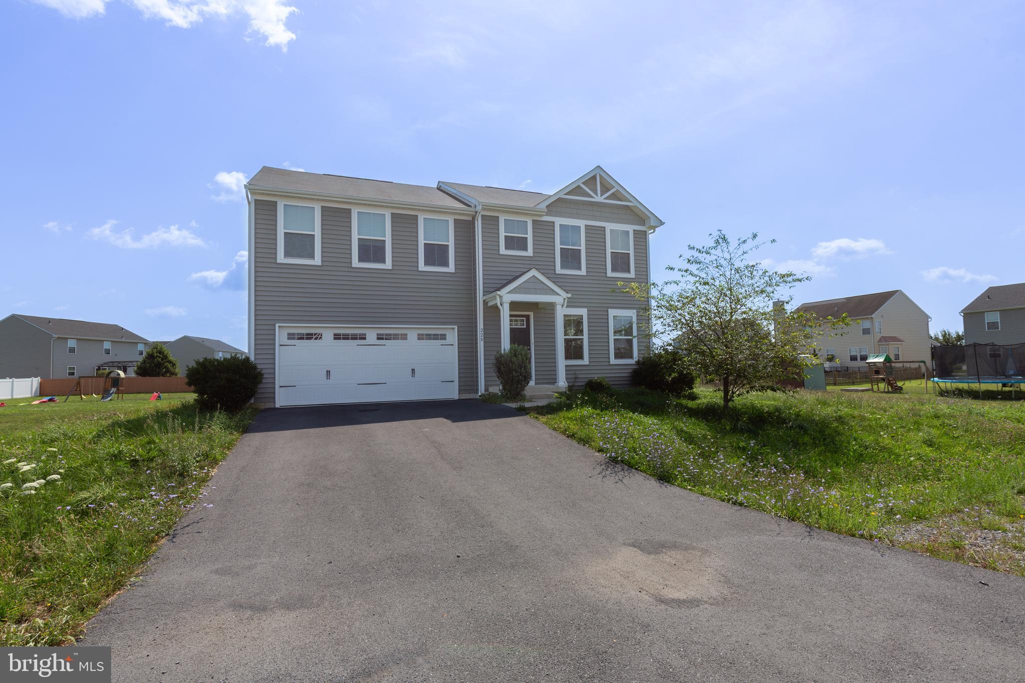 This 4 bedroom 2.5 bath single family home is located in Bunker Hill, WV. Conveniently located off I-81, and just 10 miles from Winchester, VA - it's a great location for commuting; even to NOVA. Open plan features spacious living room, fully equipped kitchen with all stainless steal appliances, a full unfinished basement, 2 car garage, and a washer and dryer located on the second floor!
Only one (1) cat or one (1) dog.
Bonus Amenity Included* A portion of the resident's total monthly amount due will be used to have HVAC filters regularly delivered to their doorstep under the Utility & Maintenance Reduction Program. This saves 5-15% on your energy bill and helps ensure a clean, healthy living environment.
EHO.