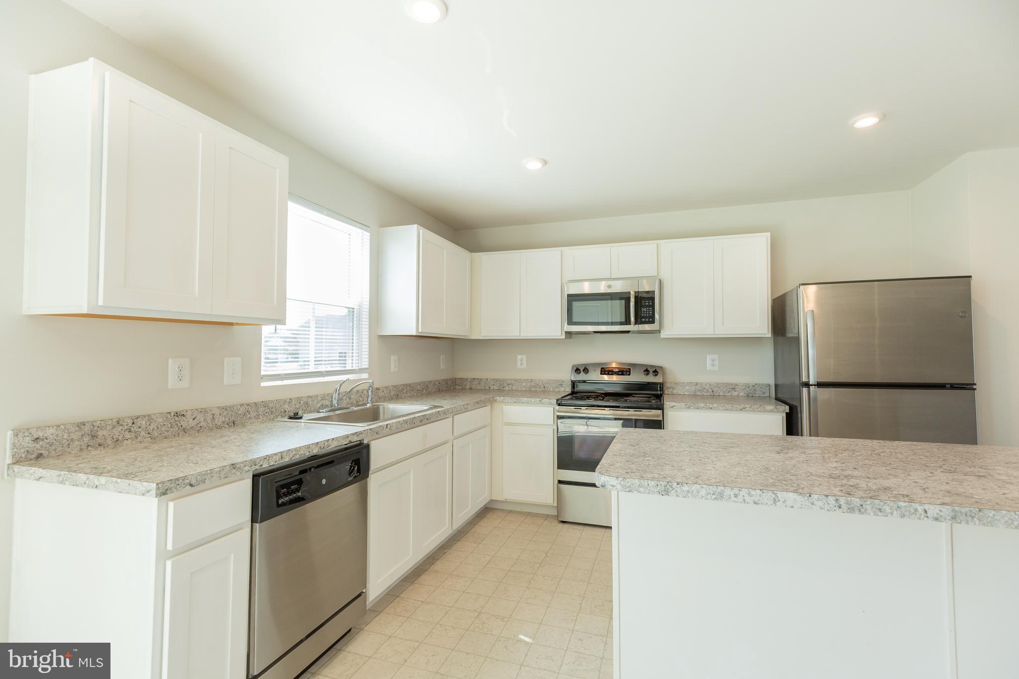 CHANDLERS GLEN - Residential Lease