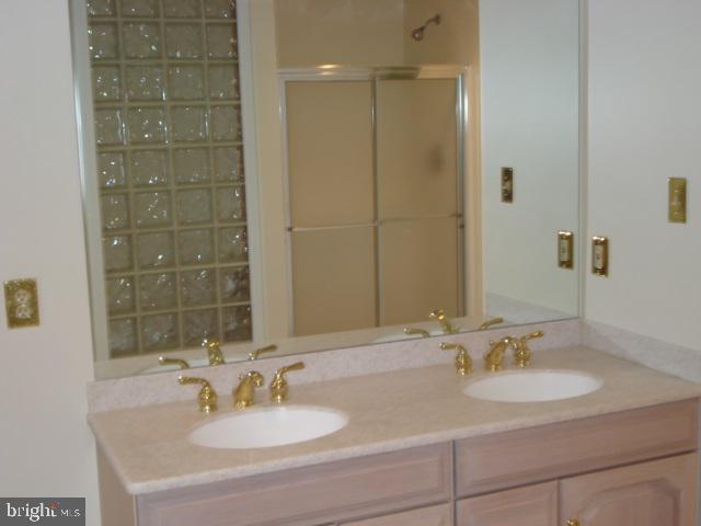 HERITAGE HILLS - Residential