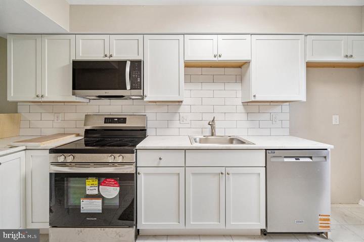 CROMWELL STATION - Residential