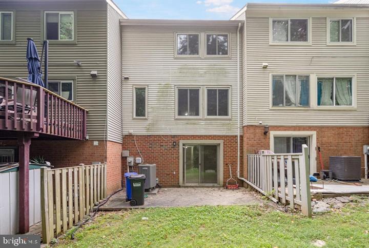 CROMWELL STATION - Residential