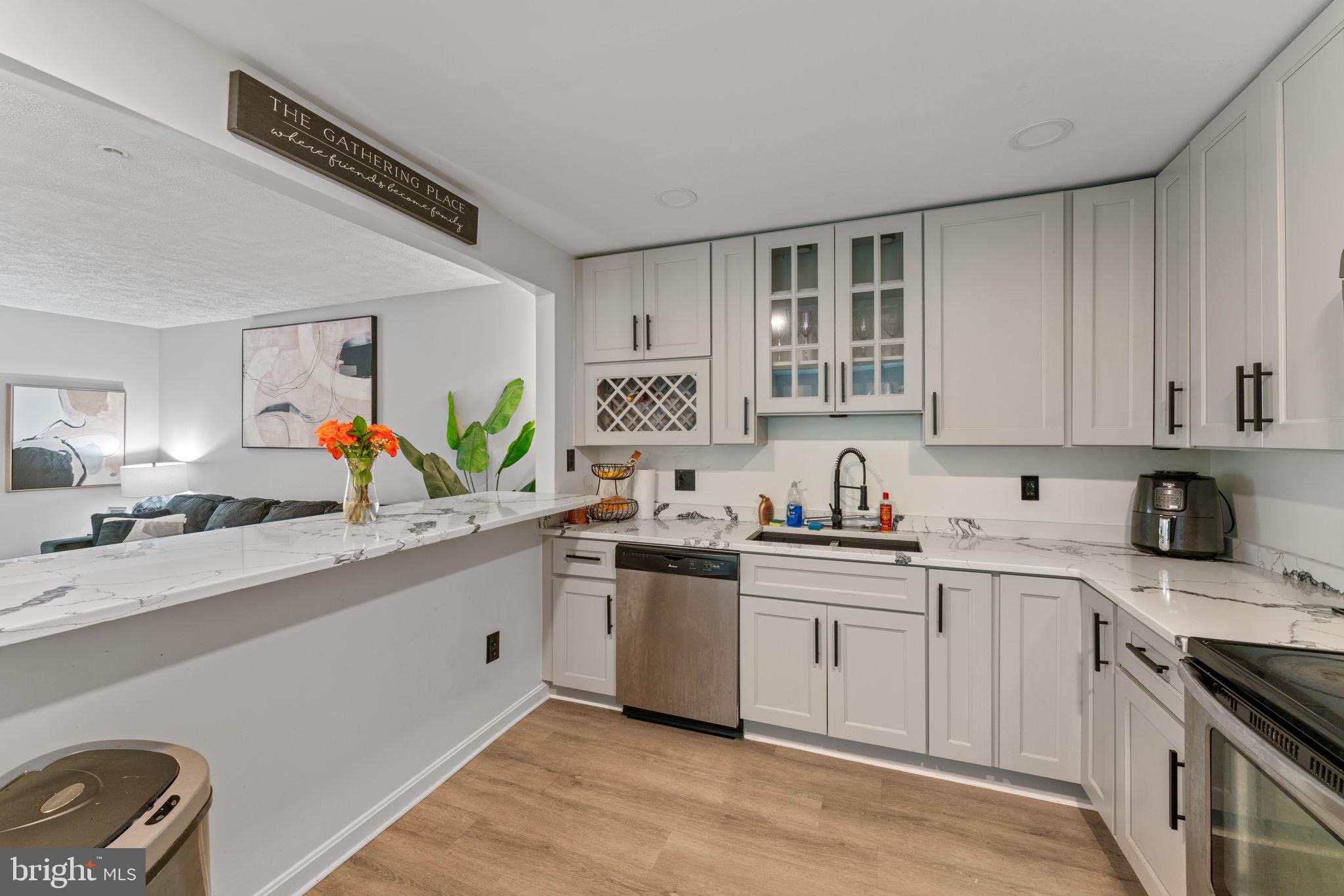 MARLBORO MEADOWS - Residential