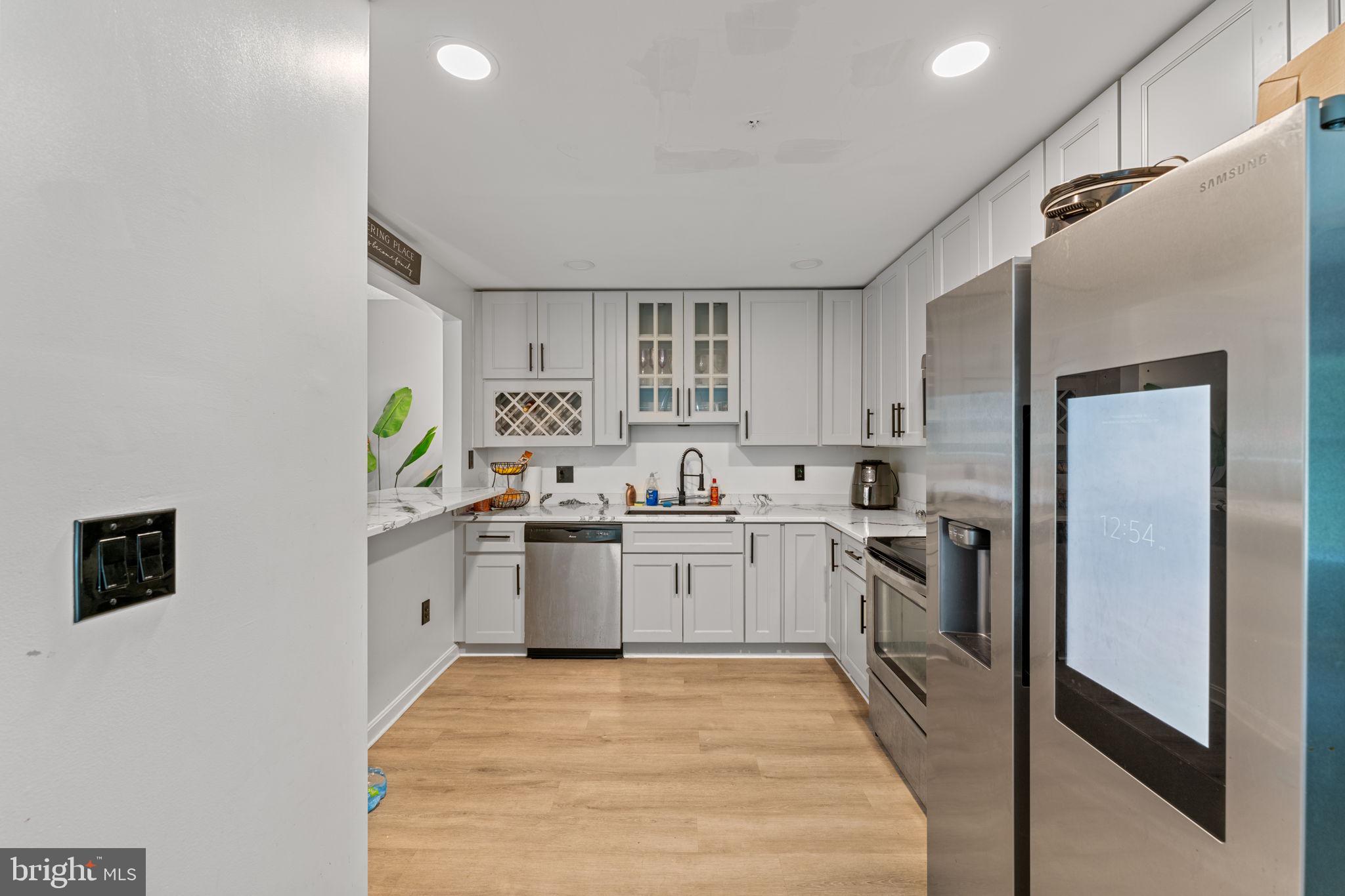 MARLBORO MEADOWS - Residential