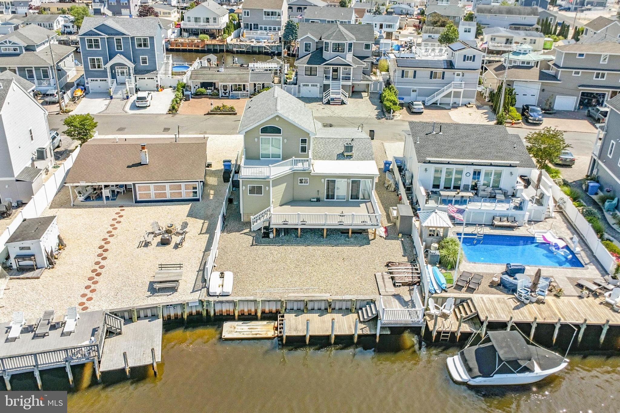 83 MORTON DRIVE