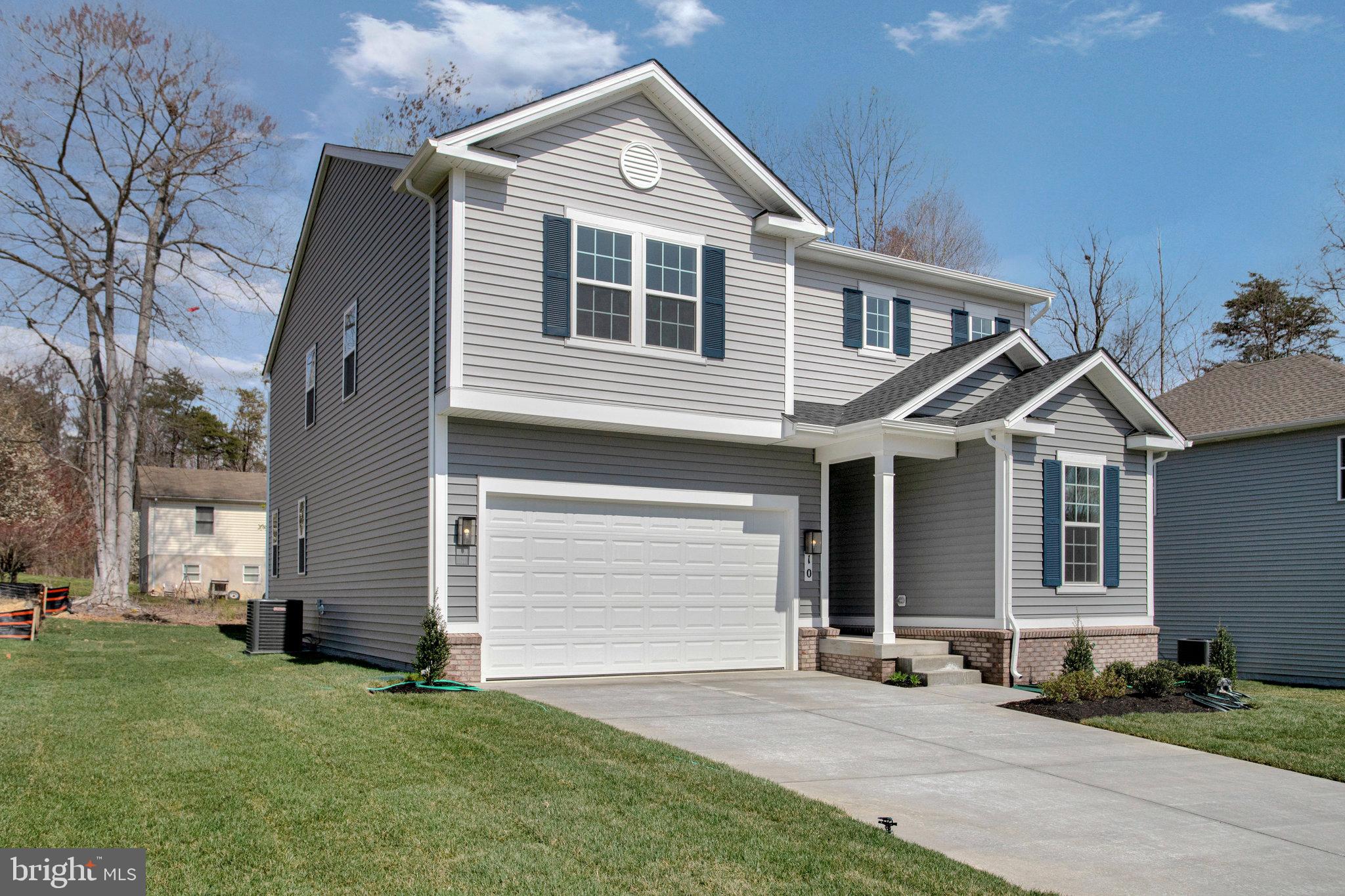 10 POPLAR COURT