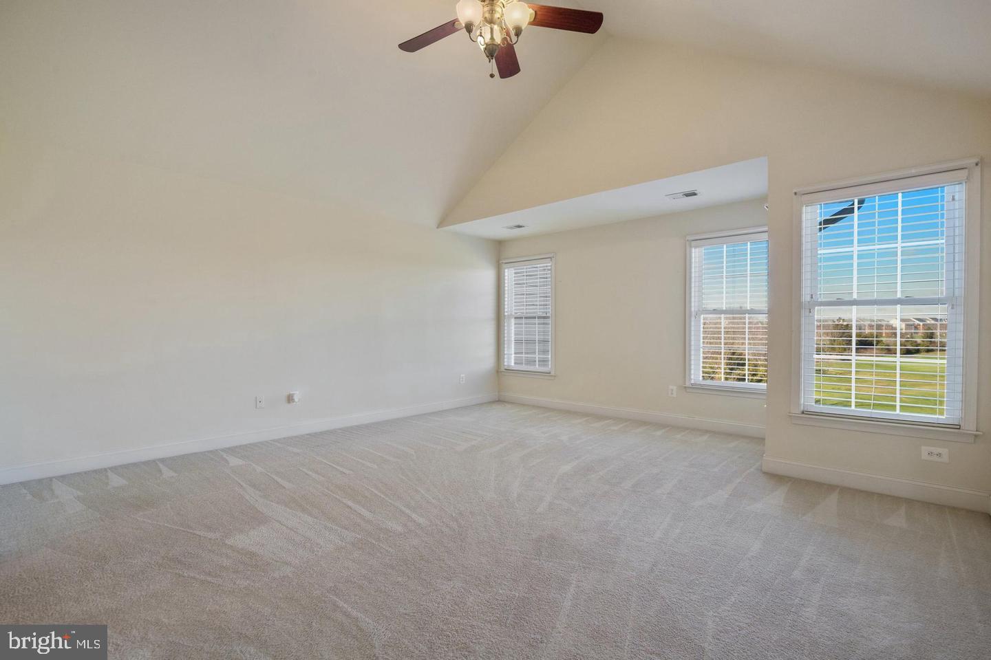 SOUTH RIDING - Residential Lease