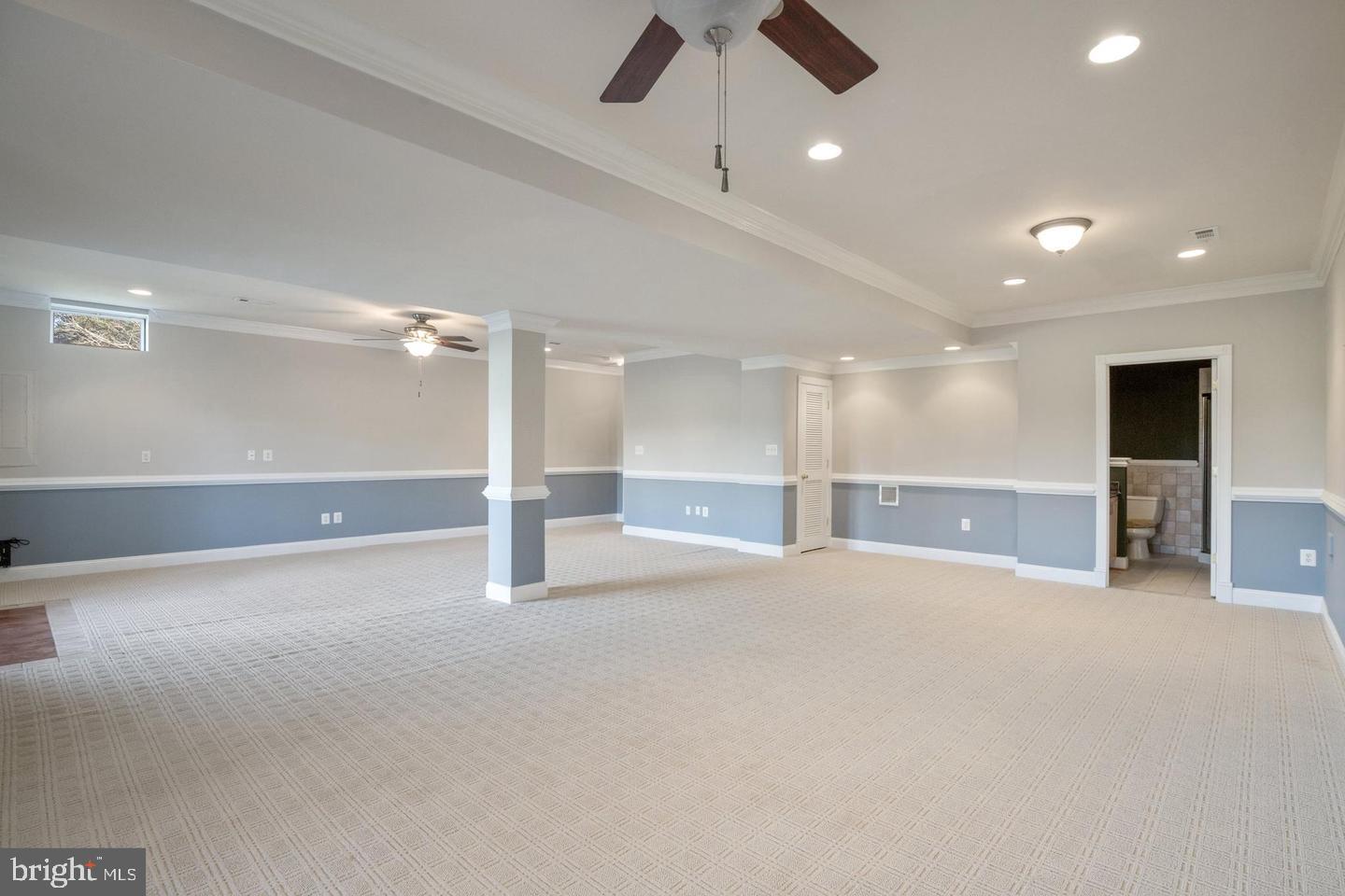 SOUTH RIDING - Residential Lease