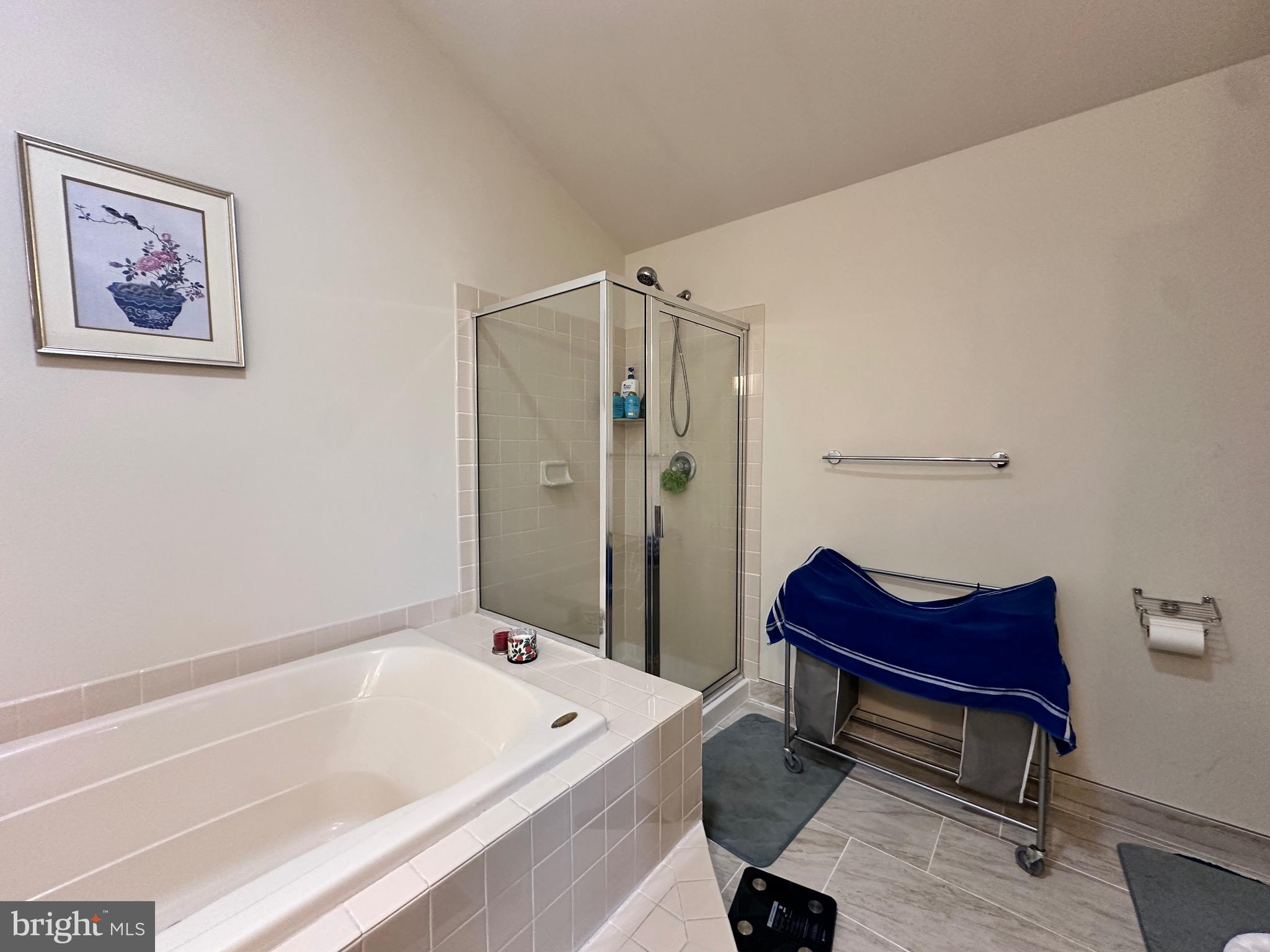 SOUTH RIDING - Residential Lease