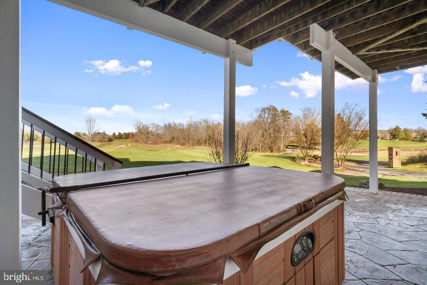 SOUTH RIDING - Residential Lease