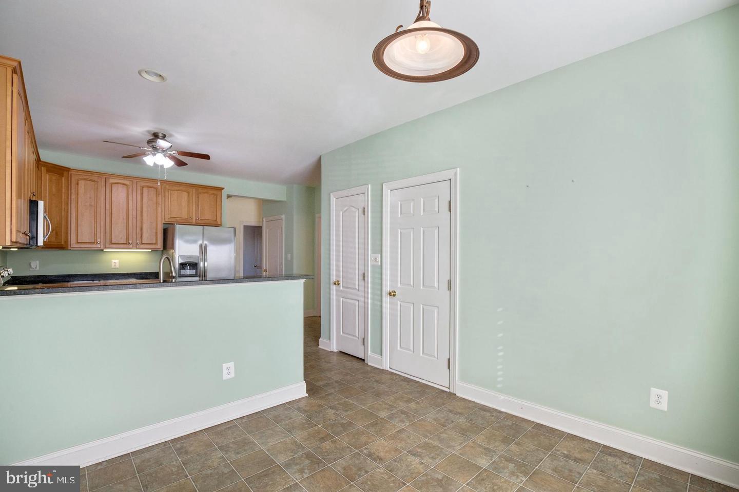 SOUTH RIDING - Residential Lease