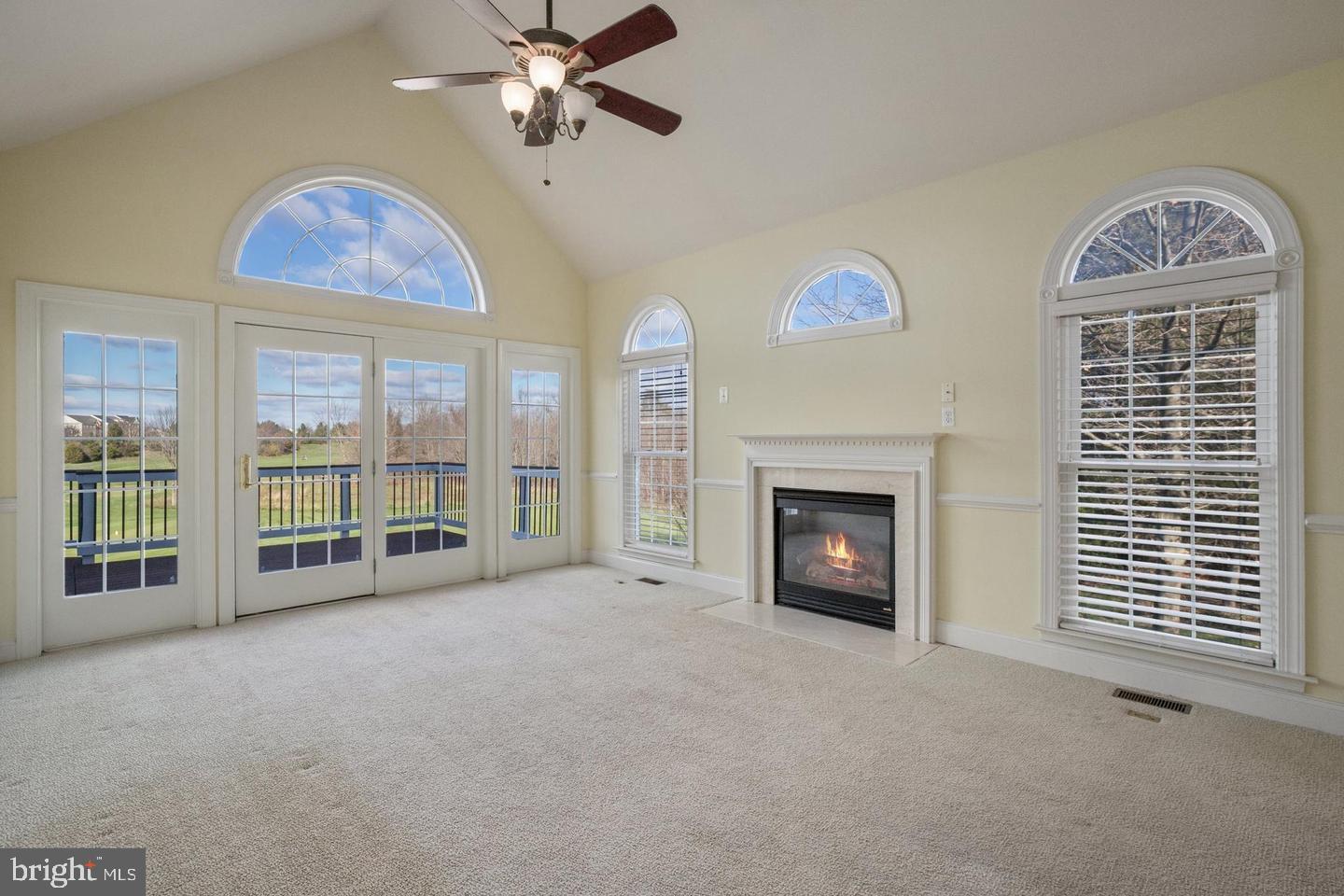 SOUTH RIDING - Residential Lease