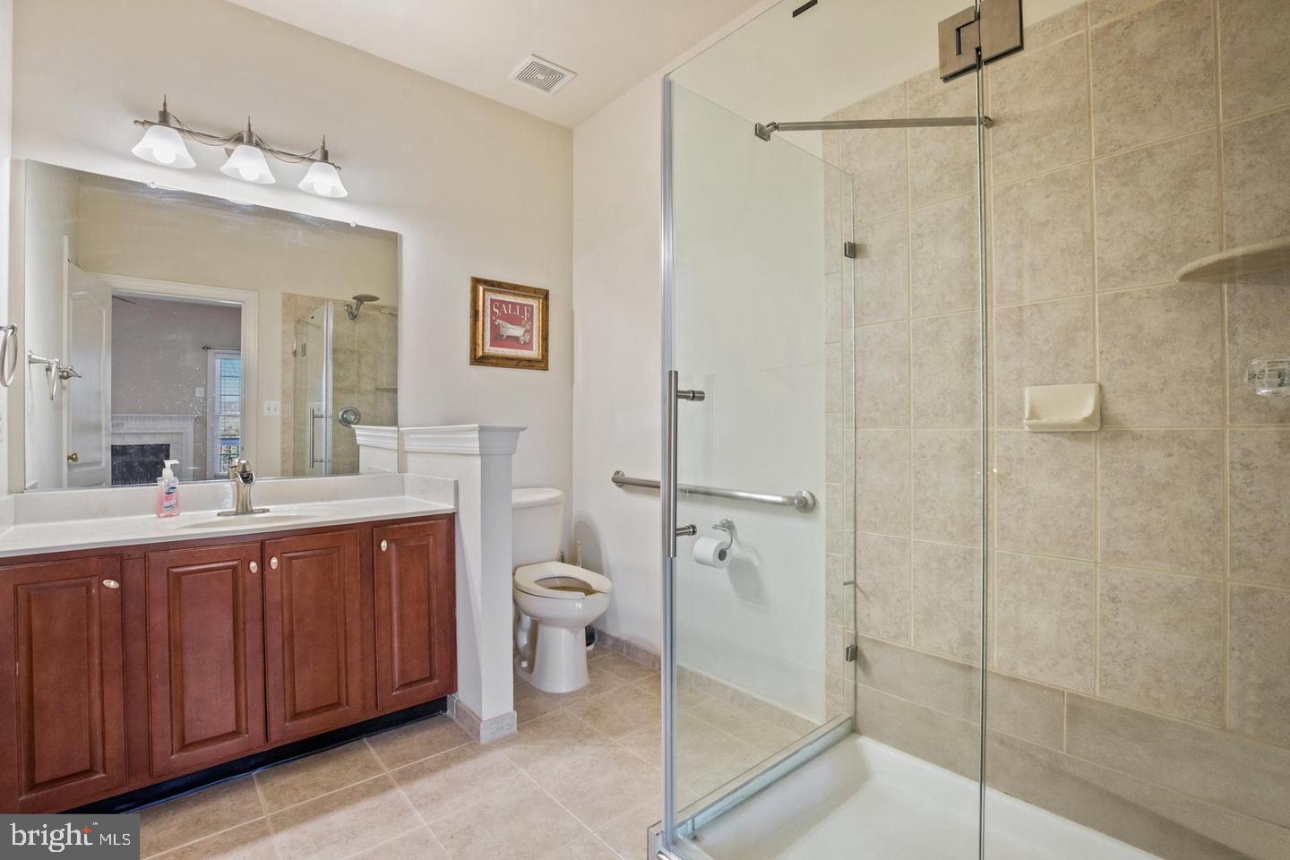 SOUTH RIDING - Residential Lease