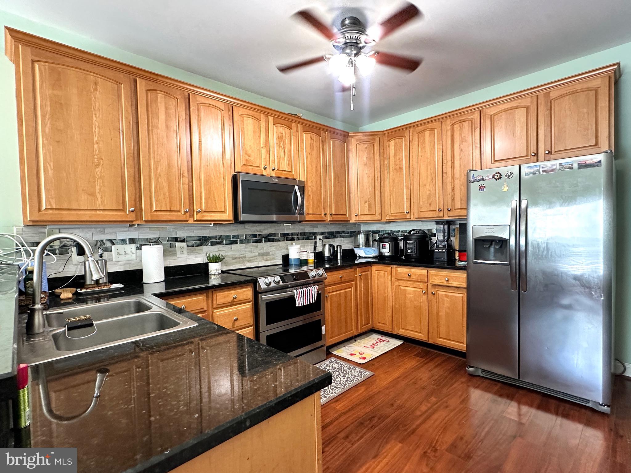 SOUTH RIDING - Residential Lease