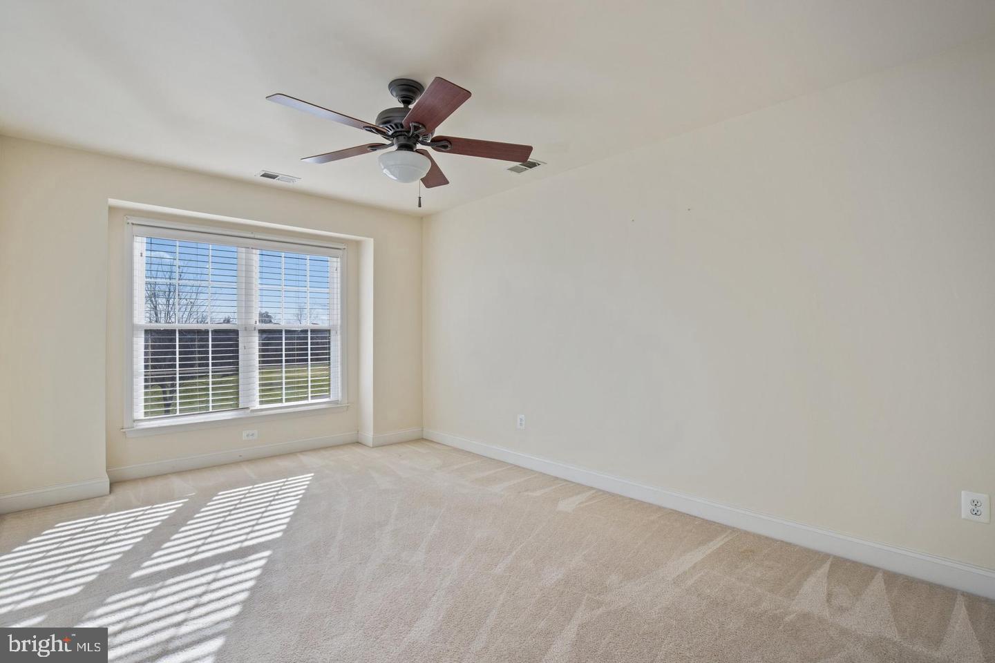 SOUTH RIDING - Residential Lease