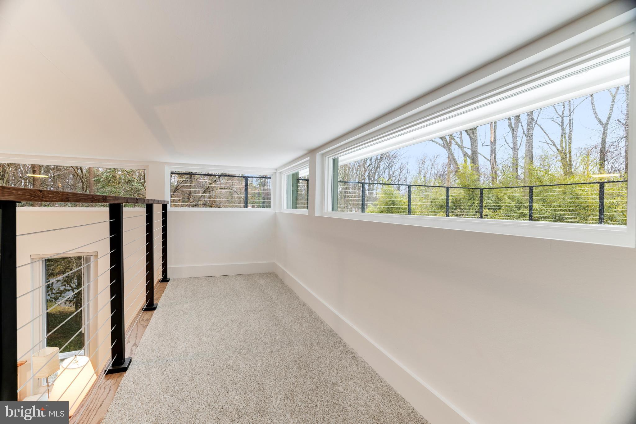 LUXMANOR - Residential