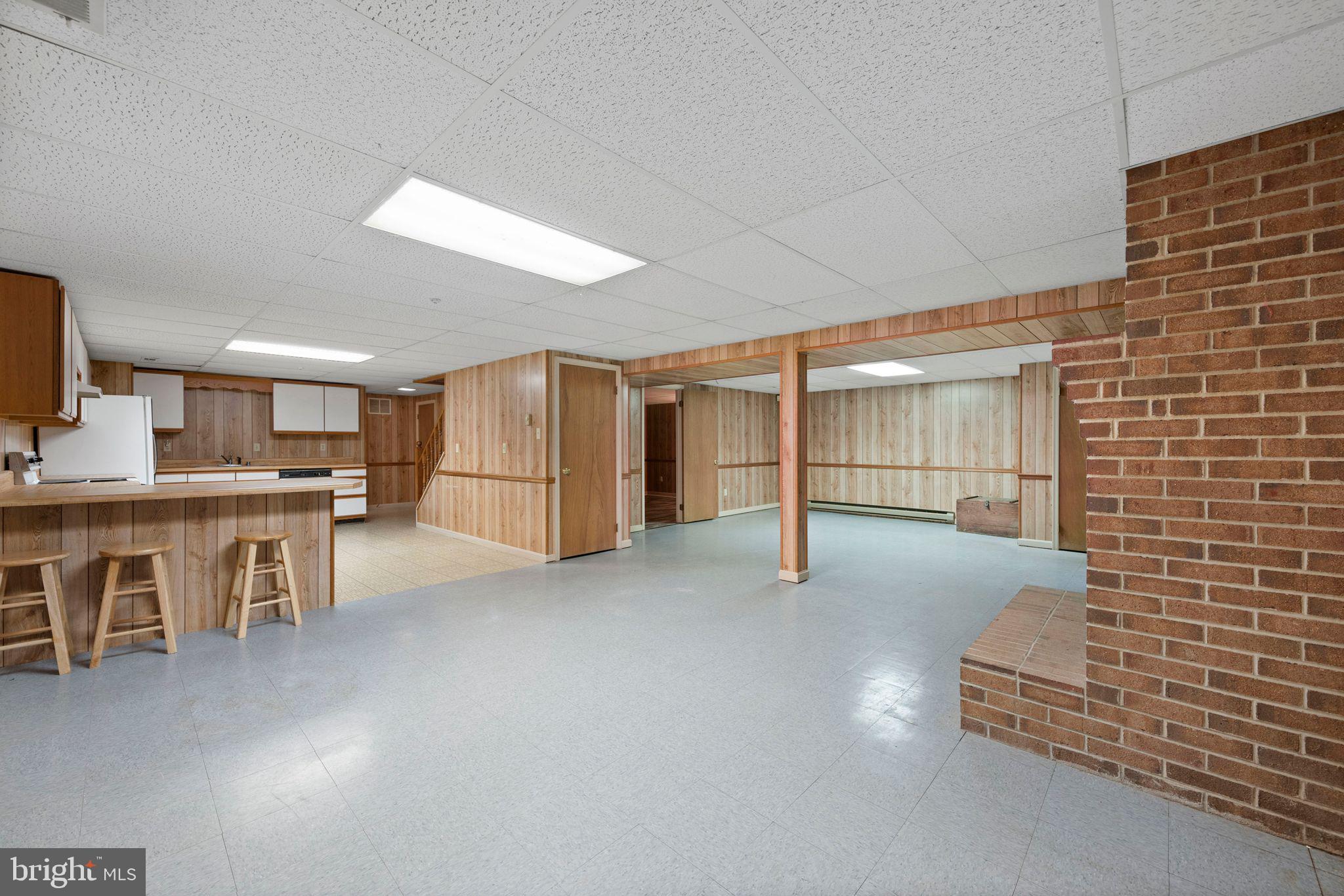 HELEN FARMETTES - Residential