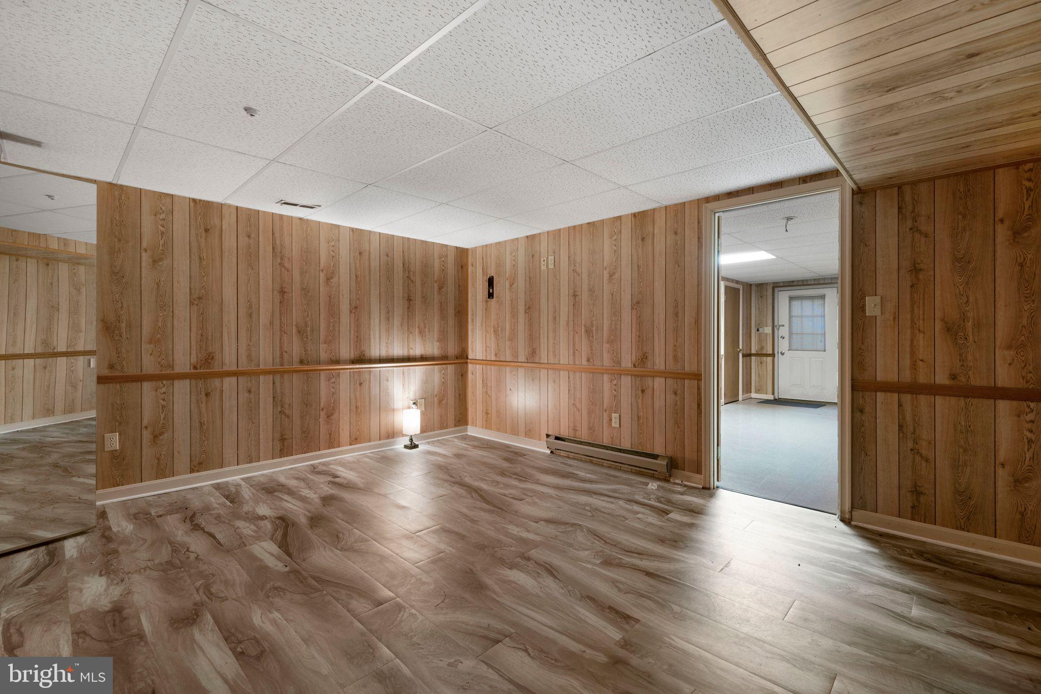 HELEN FARMETTES - Residential