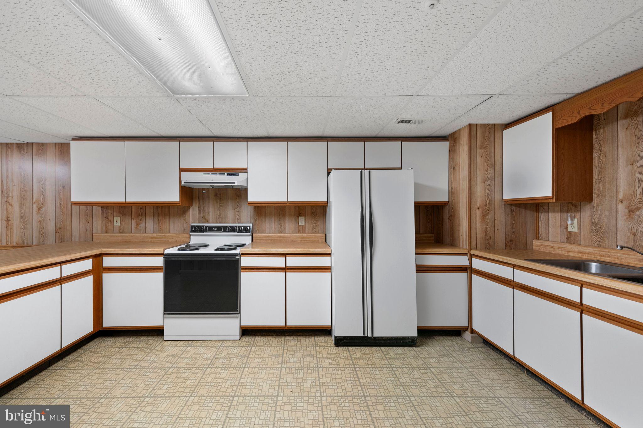 HELEN FARMETTES - Residential