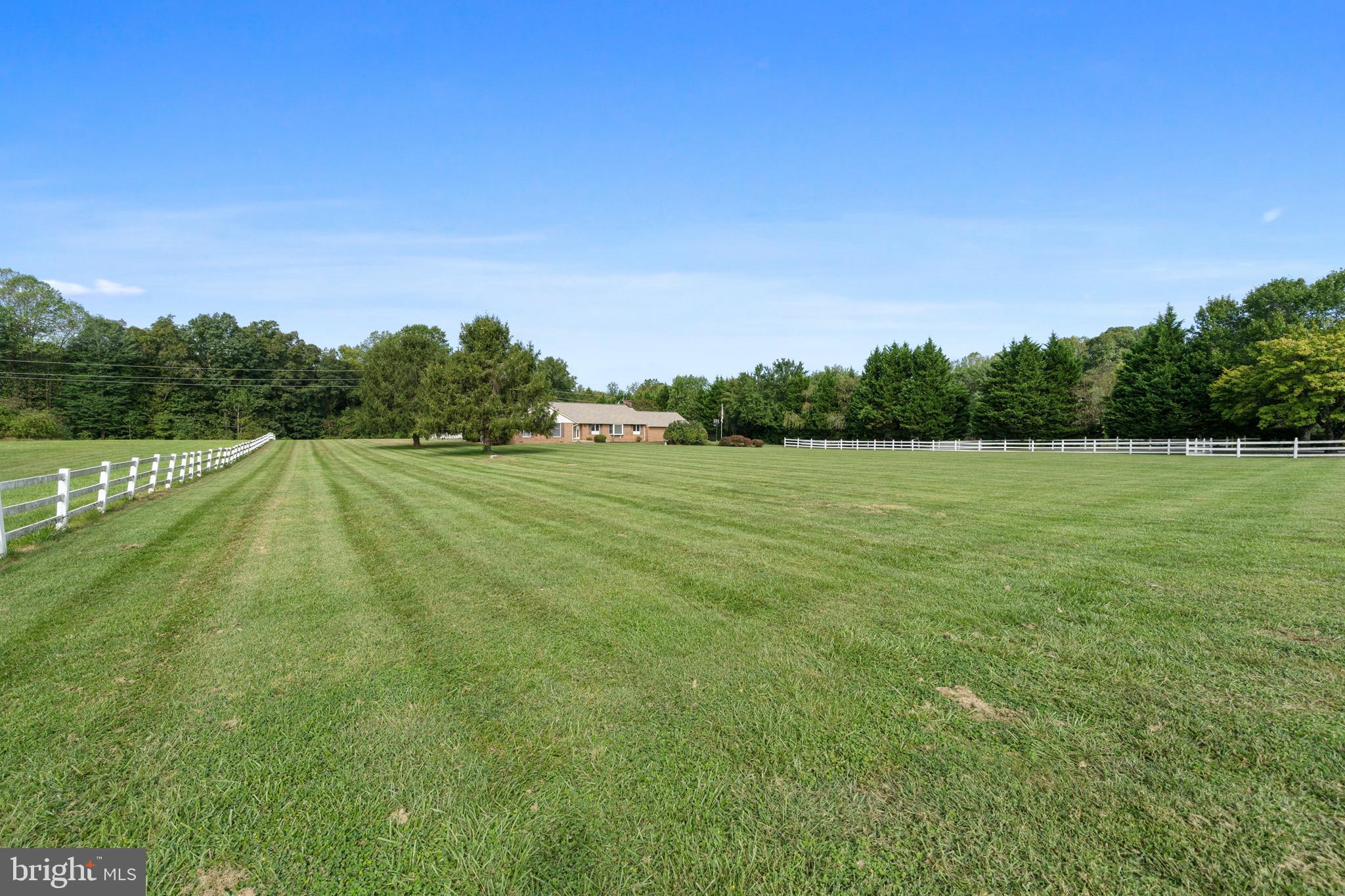 HELEN FARMETTES - Residential