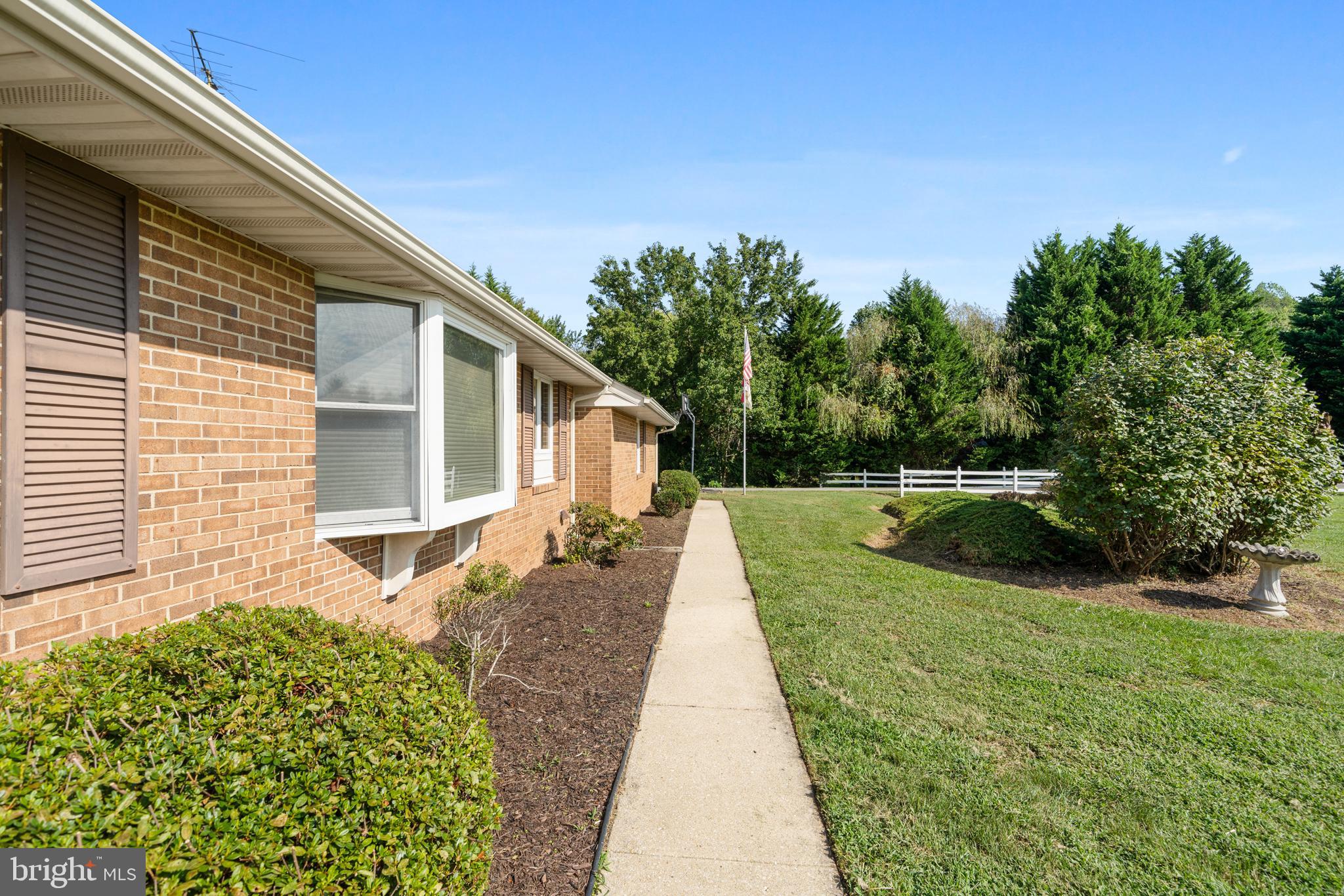 HELEN FARMETTES - Residential