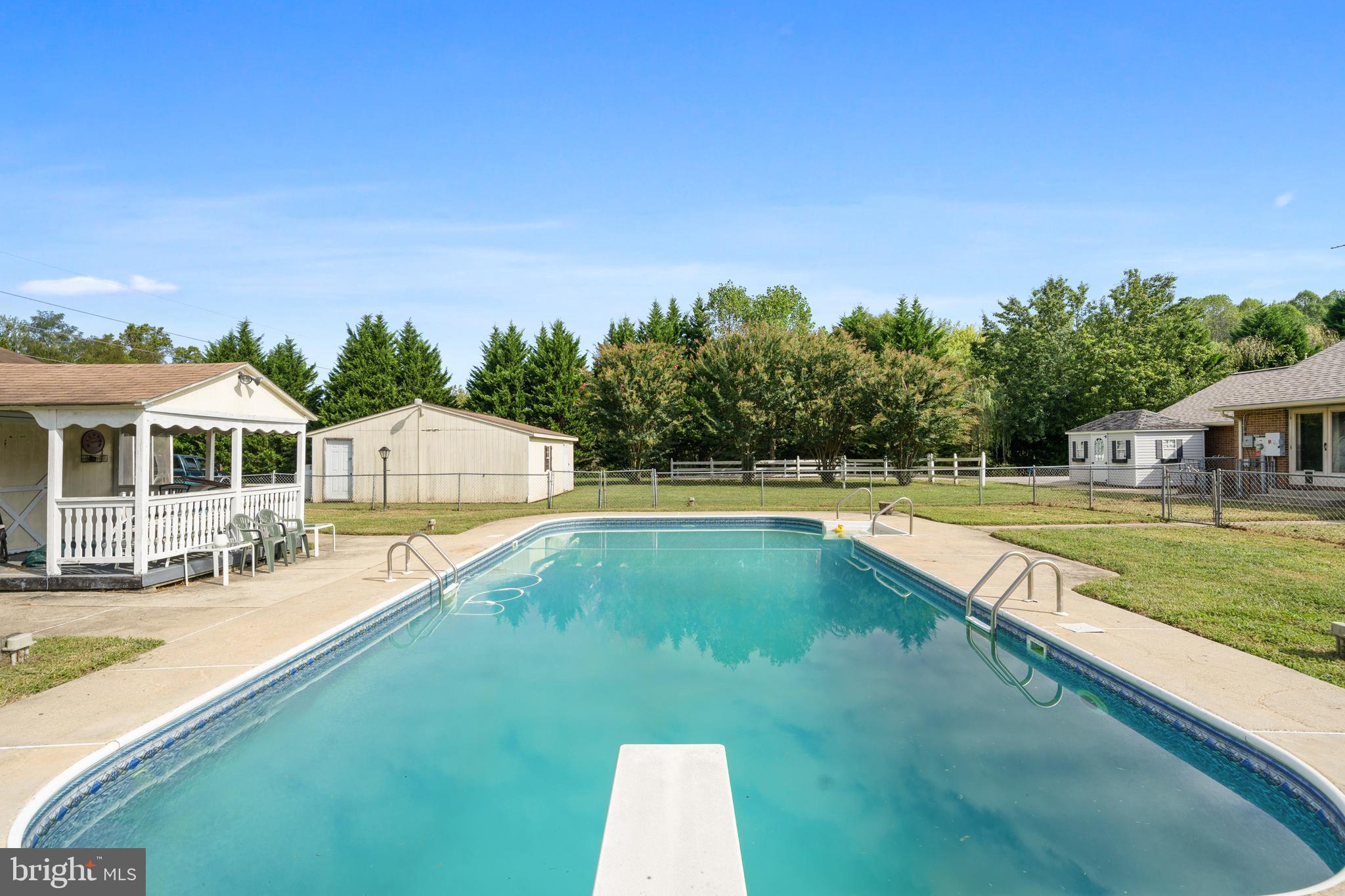 HELEN FARMETTES - Residential