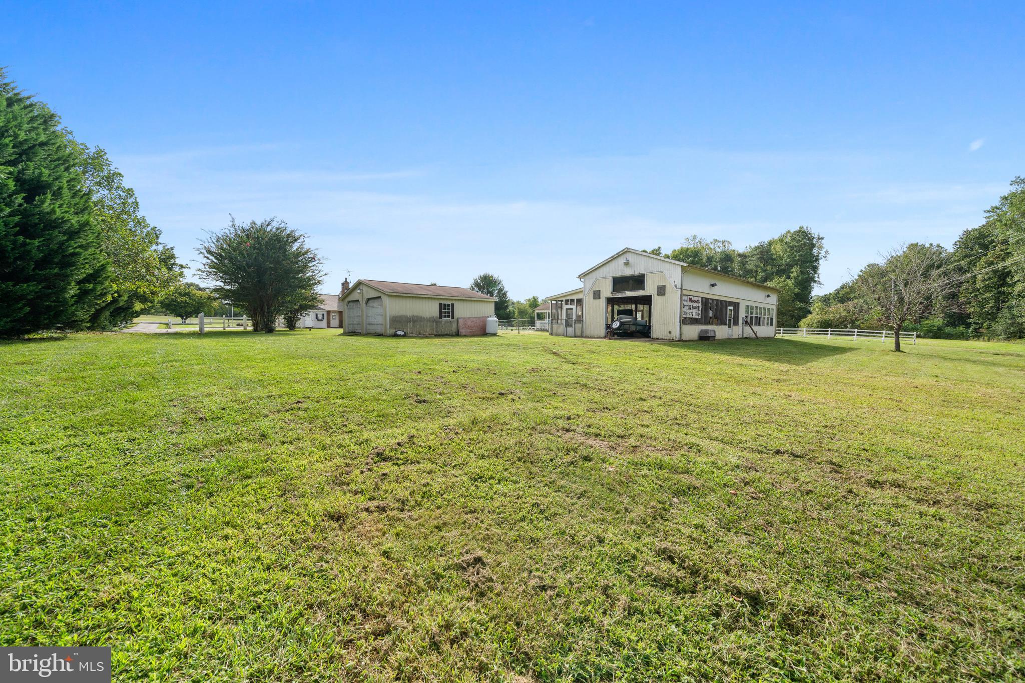 HELEN FARMETTES - Residential