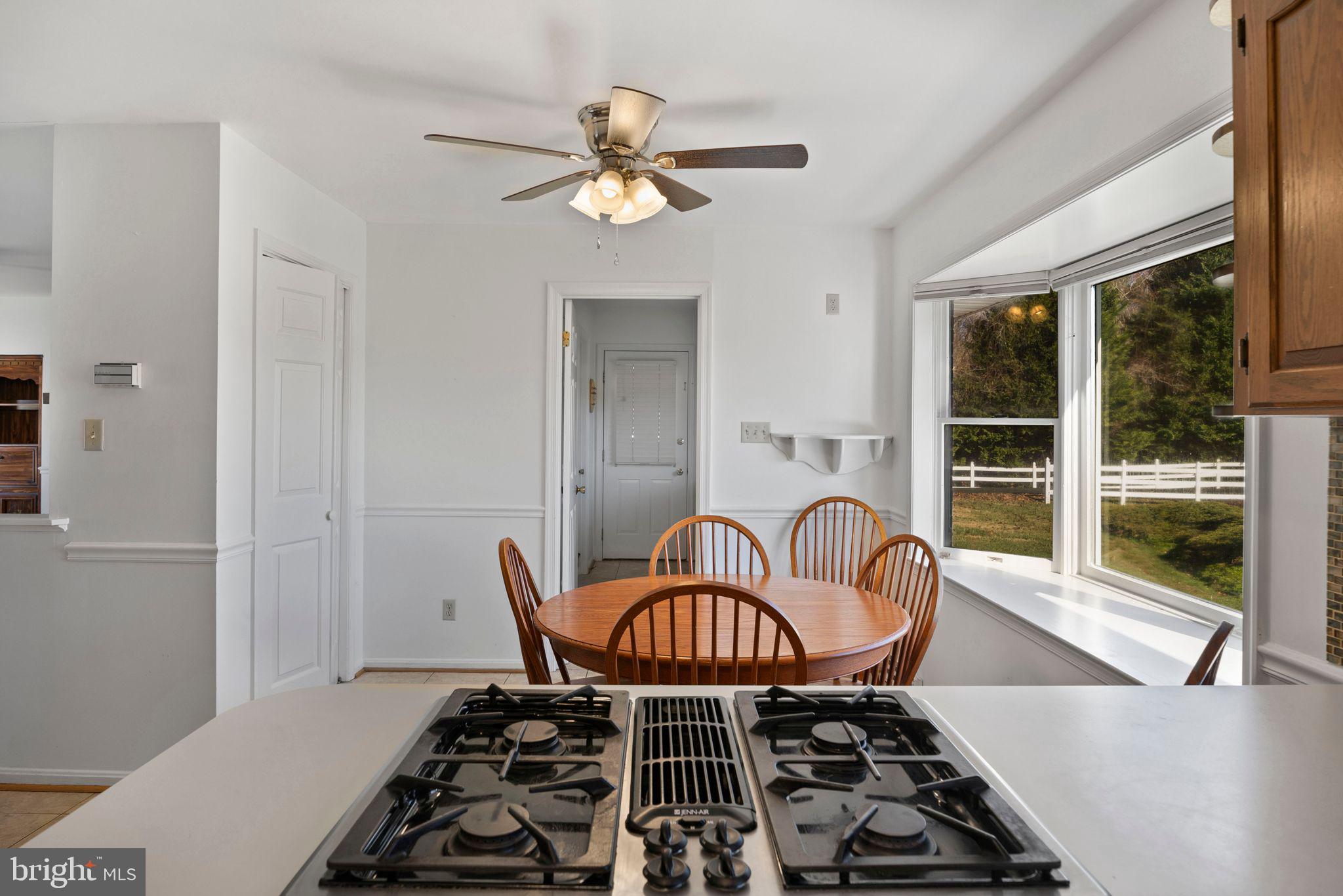 HELEN FARMETTES - Residential