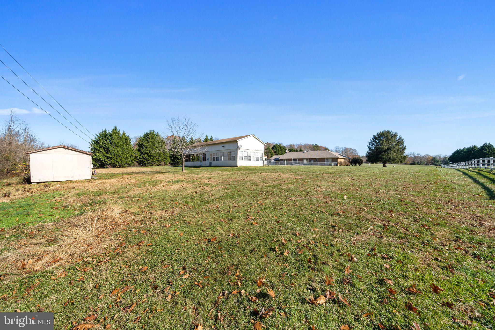 HELEN FARMETTES - Residential