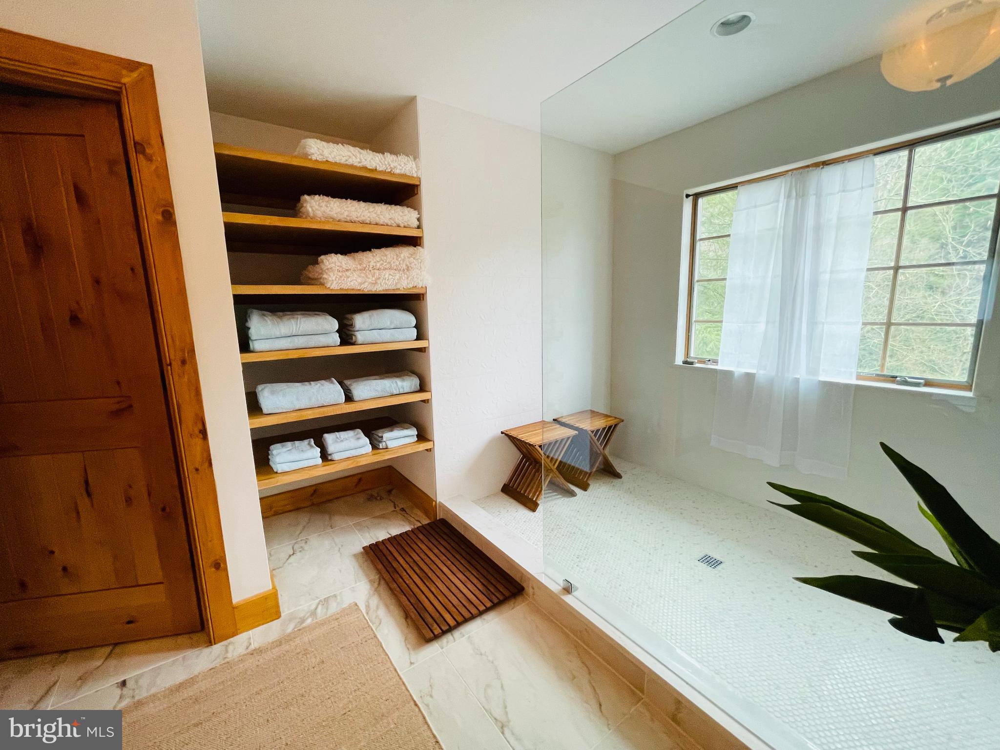 NONE AVAIBLE - Residential