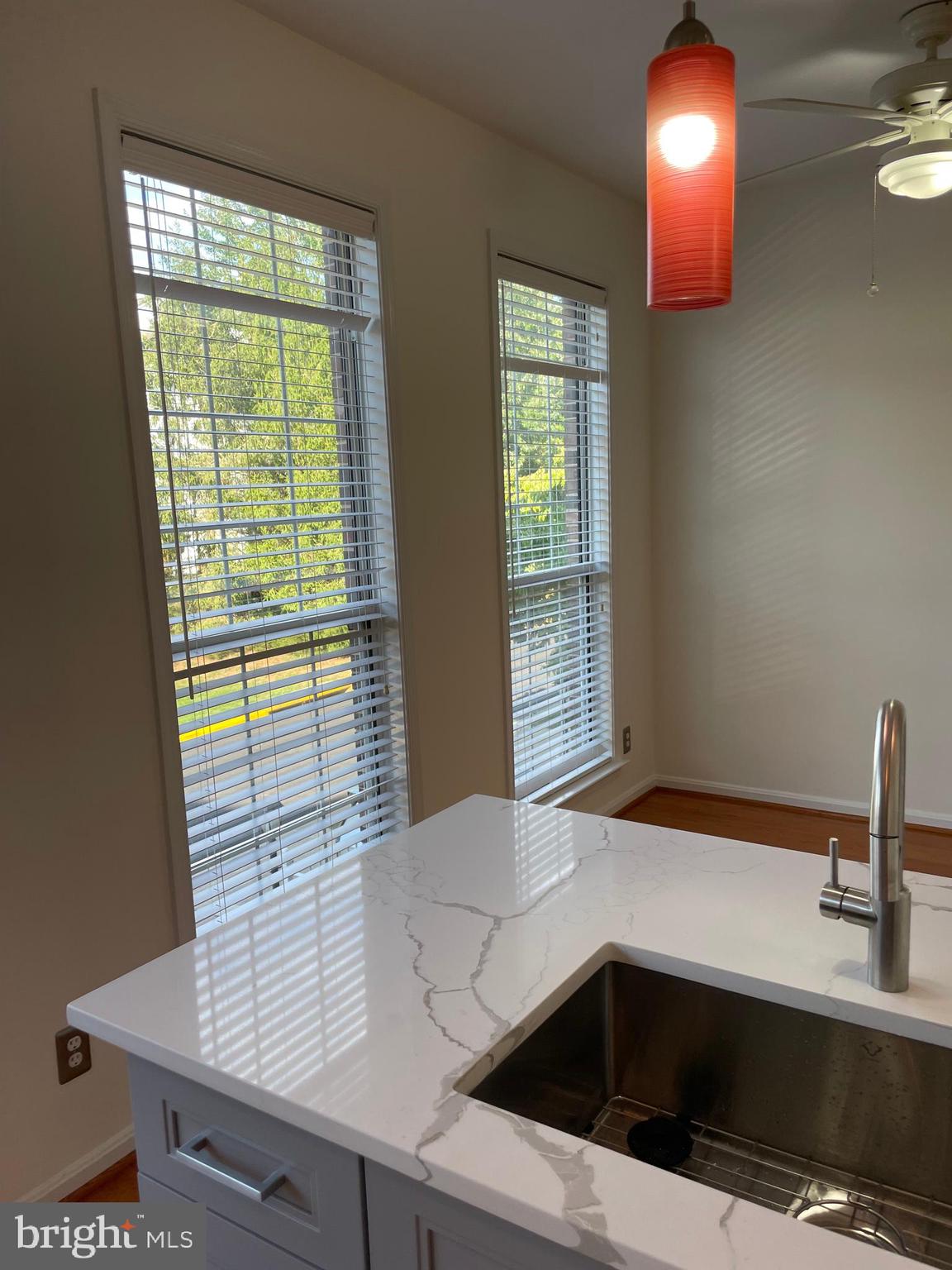 47692 SANDBANK SQUARE