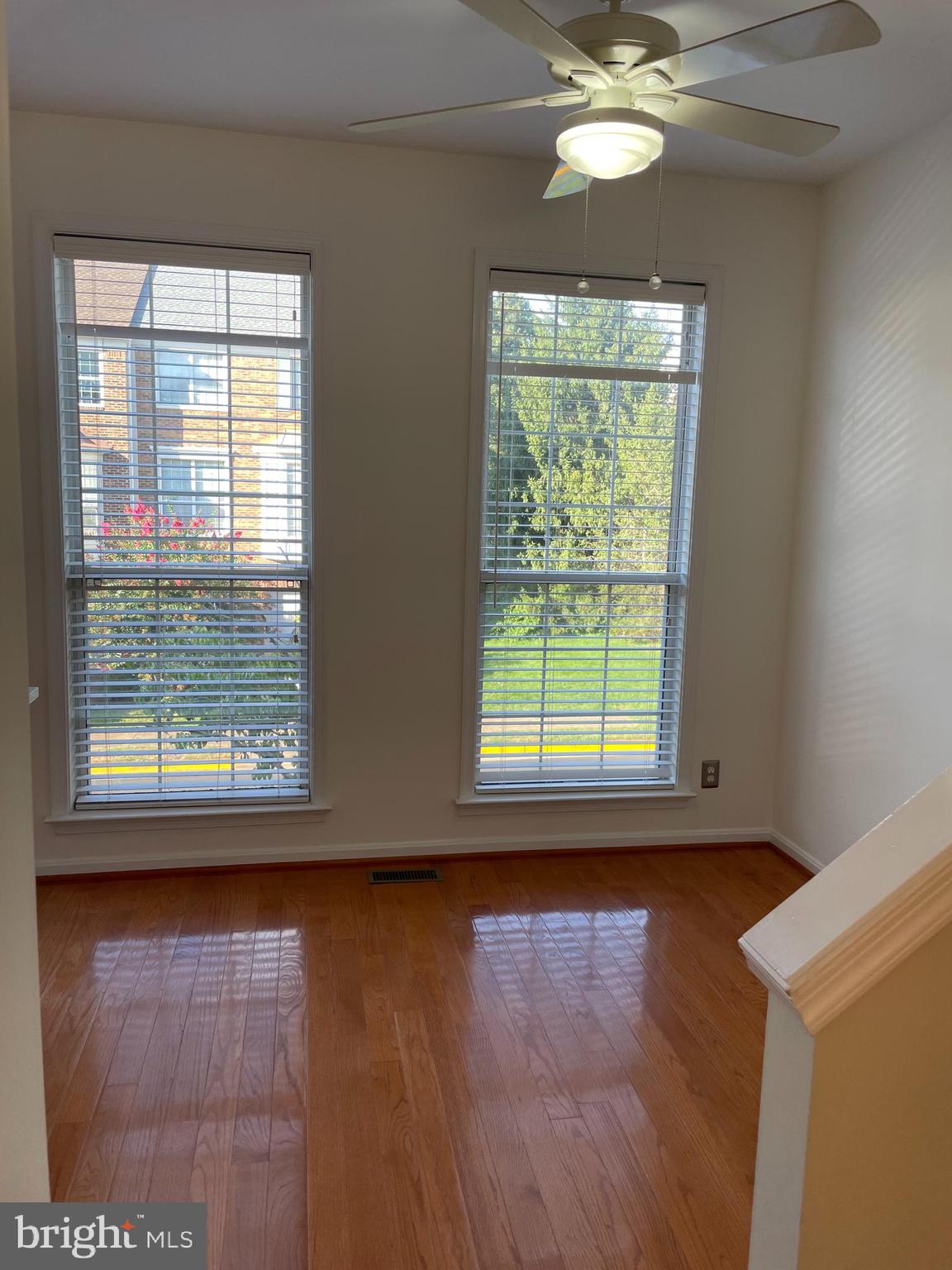 47692 SANDBANK SQUARE