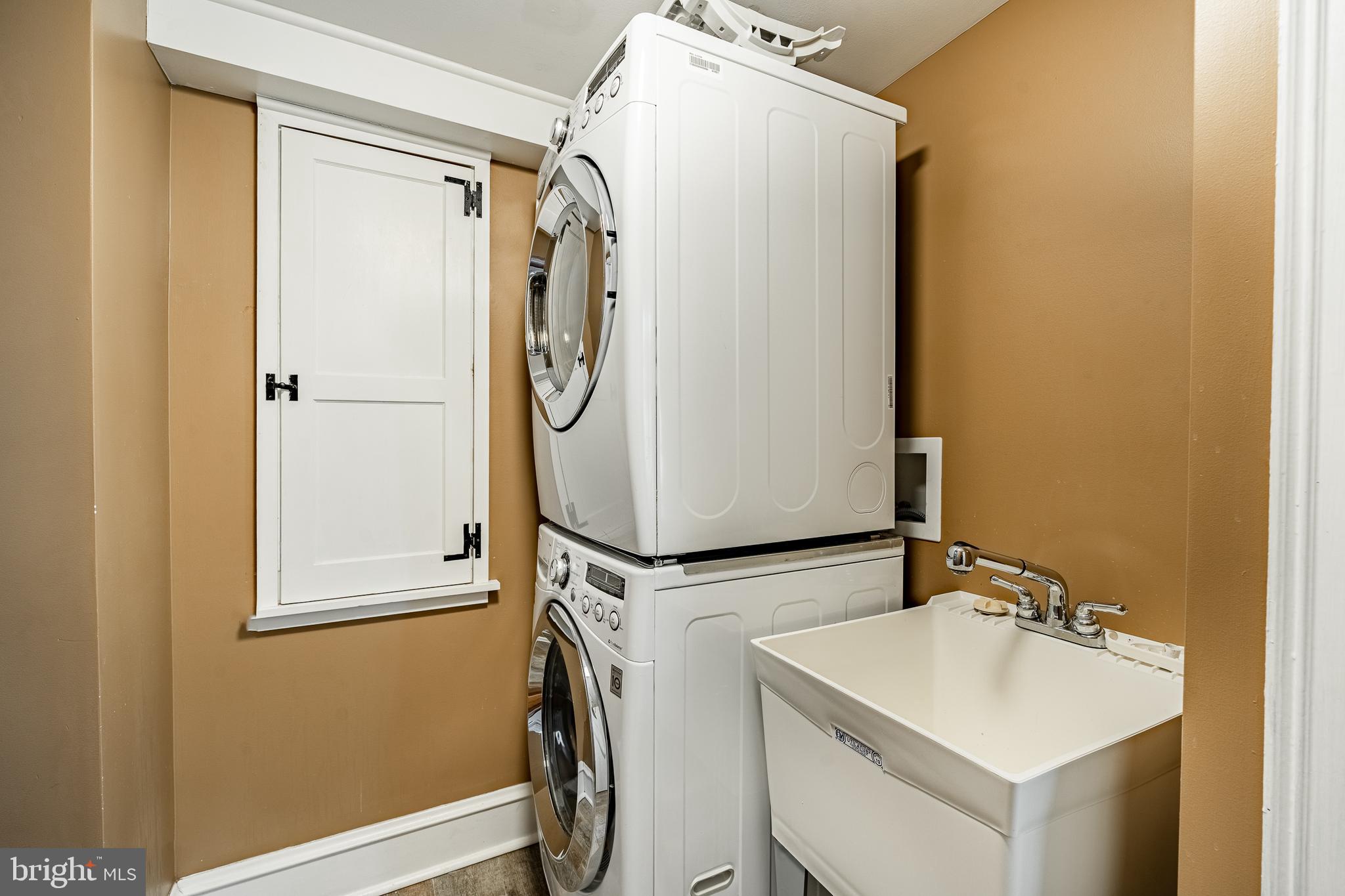 PLYMOUTH VALLEY - Residential