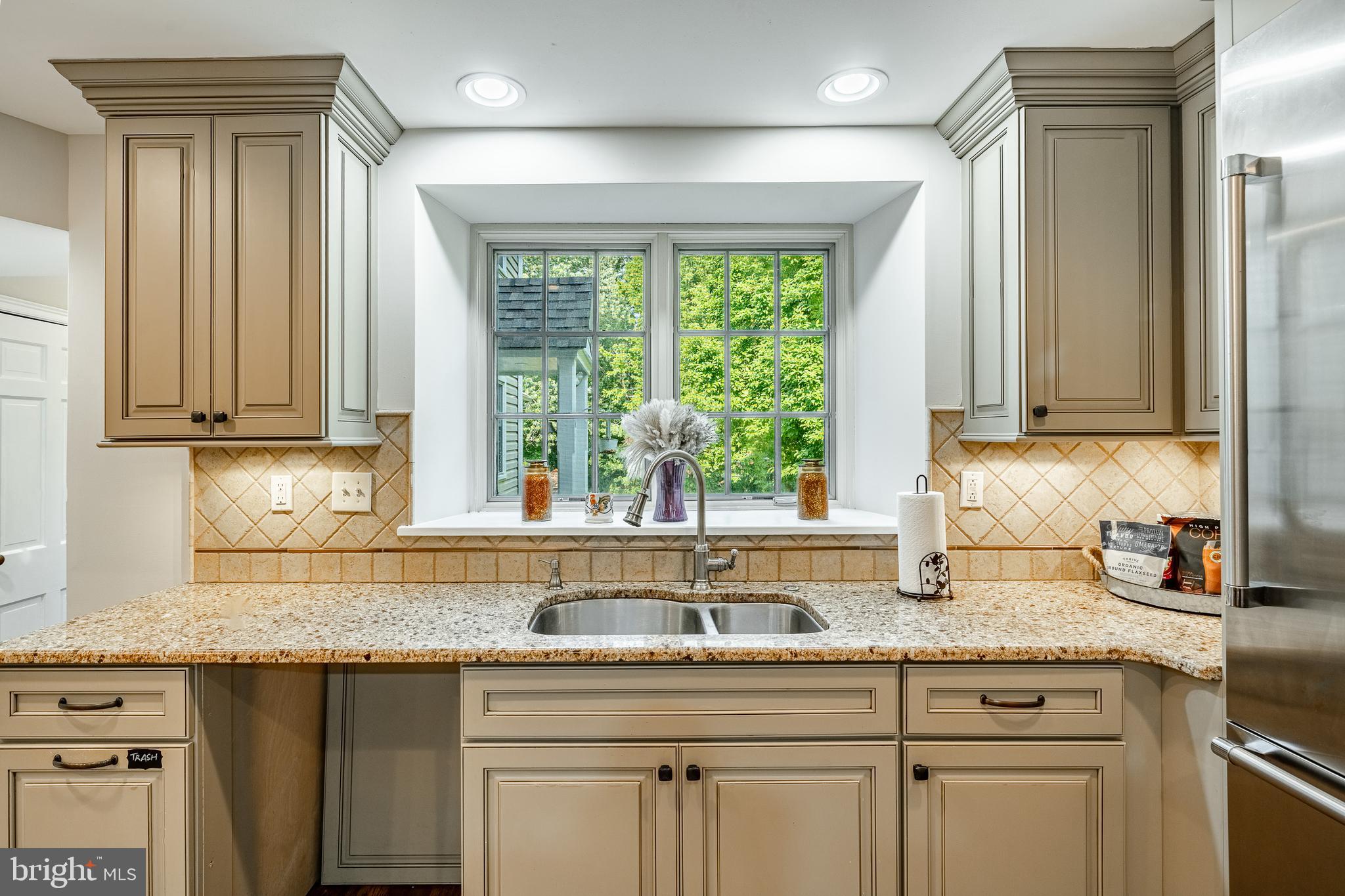 PLYMOUTH VALLEY - Residential