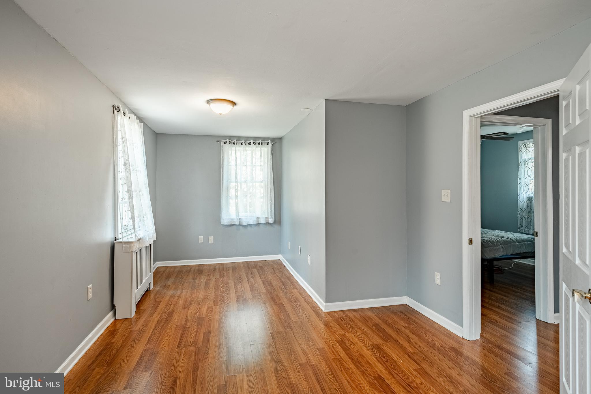 PLYMOUTH VALLEY - Residential