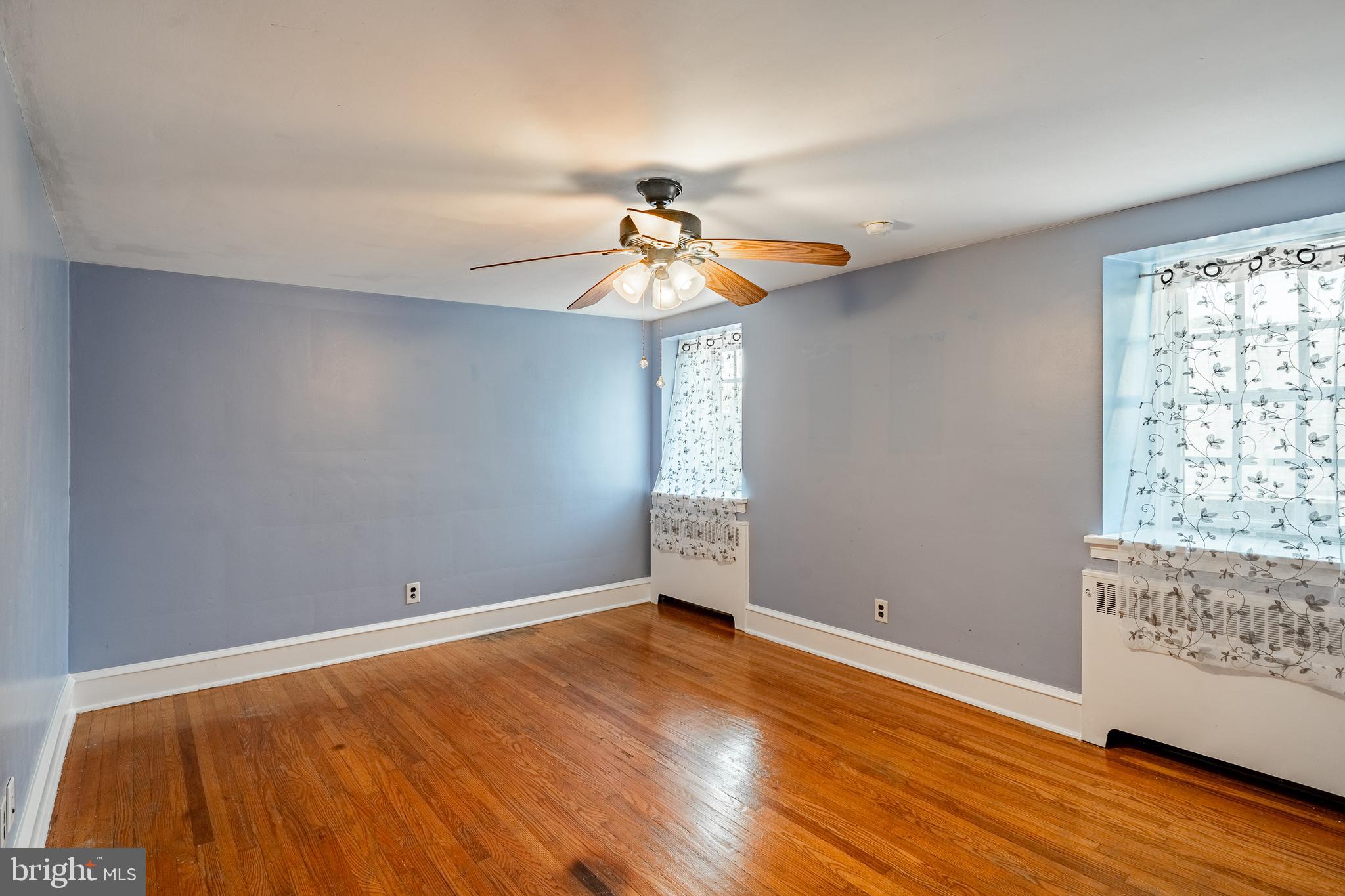 PLYMOUTH VALLEY - Residential