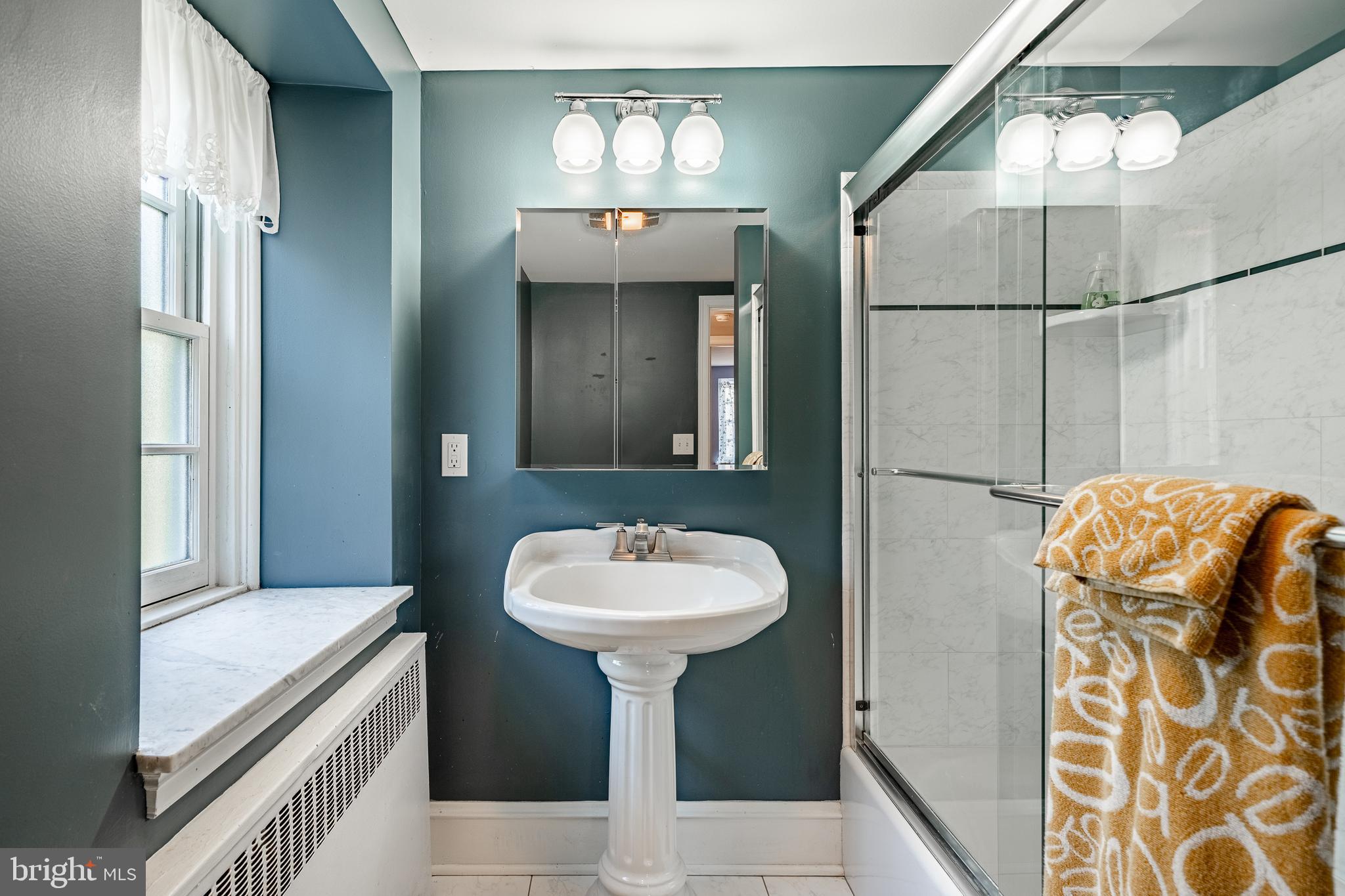 PLYMOUTH VALLEY - Residential