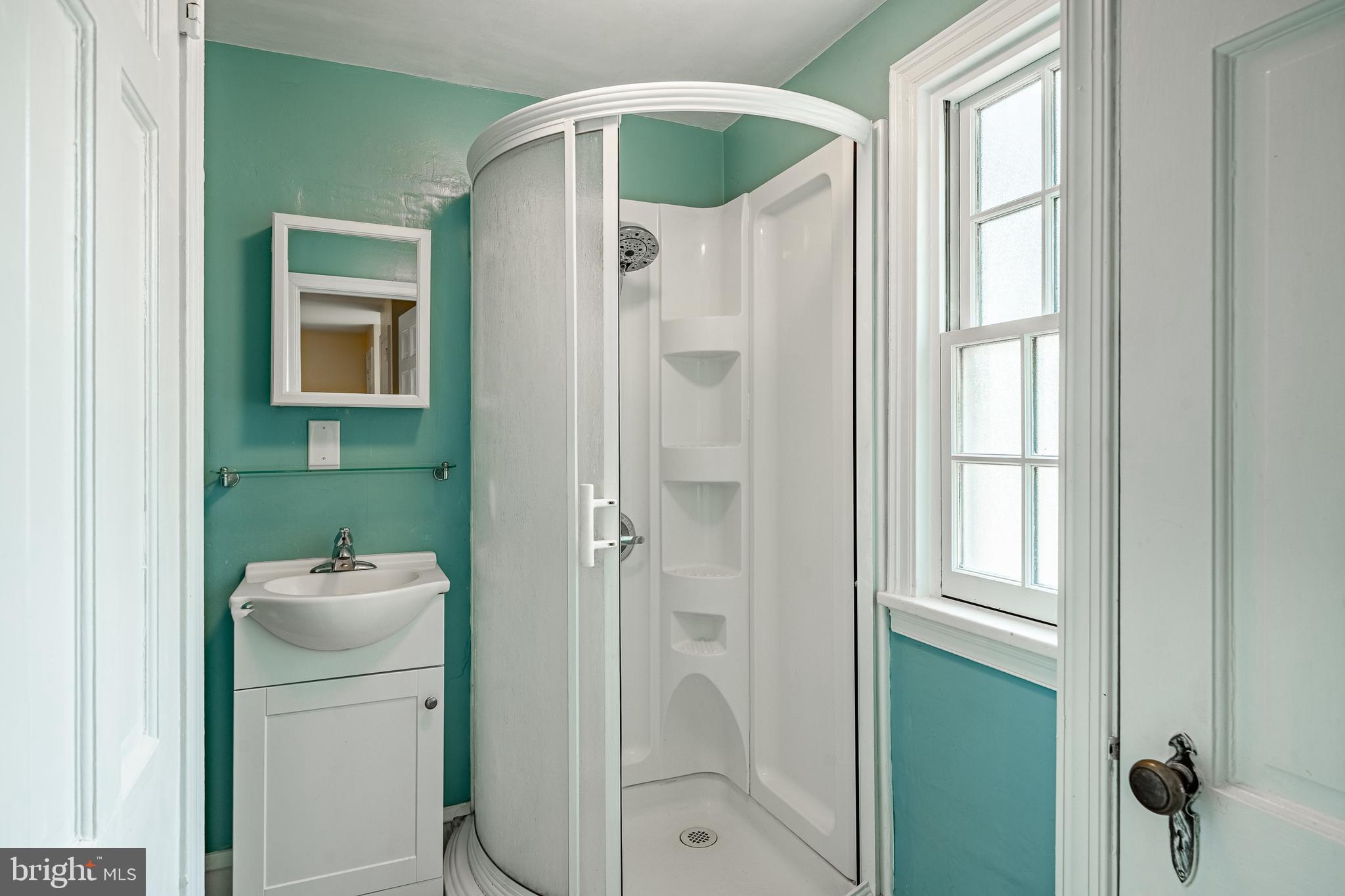 PLYMOUTH VALLEY - Residential