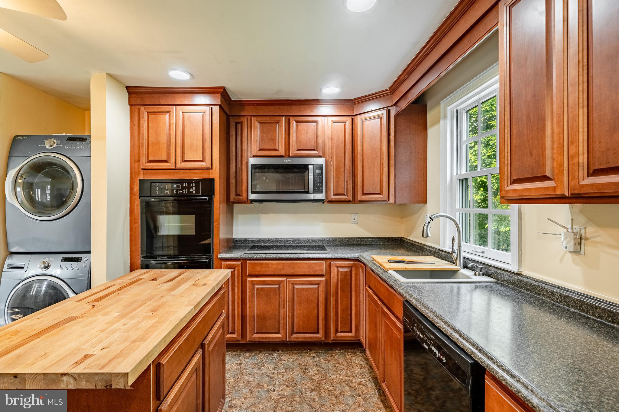 PLYMOUTH VALLEY - Residential