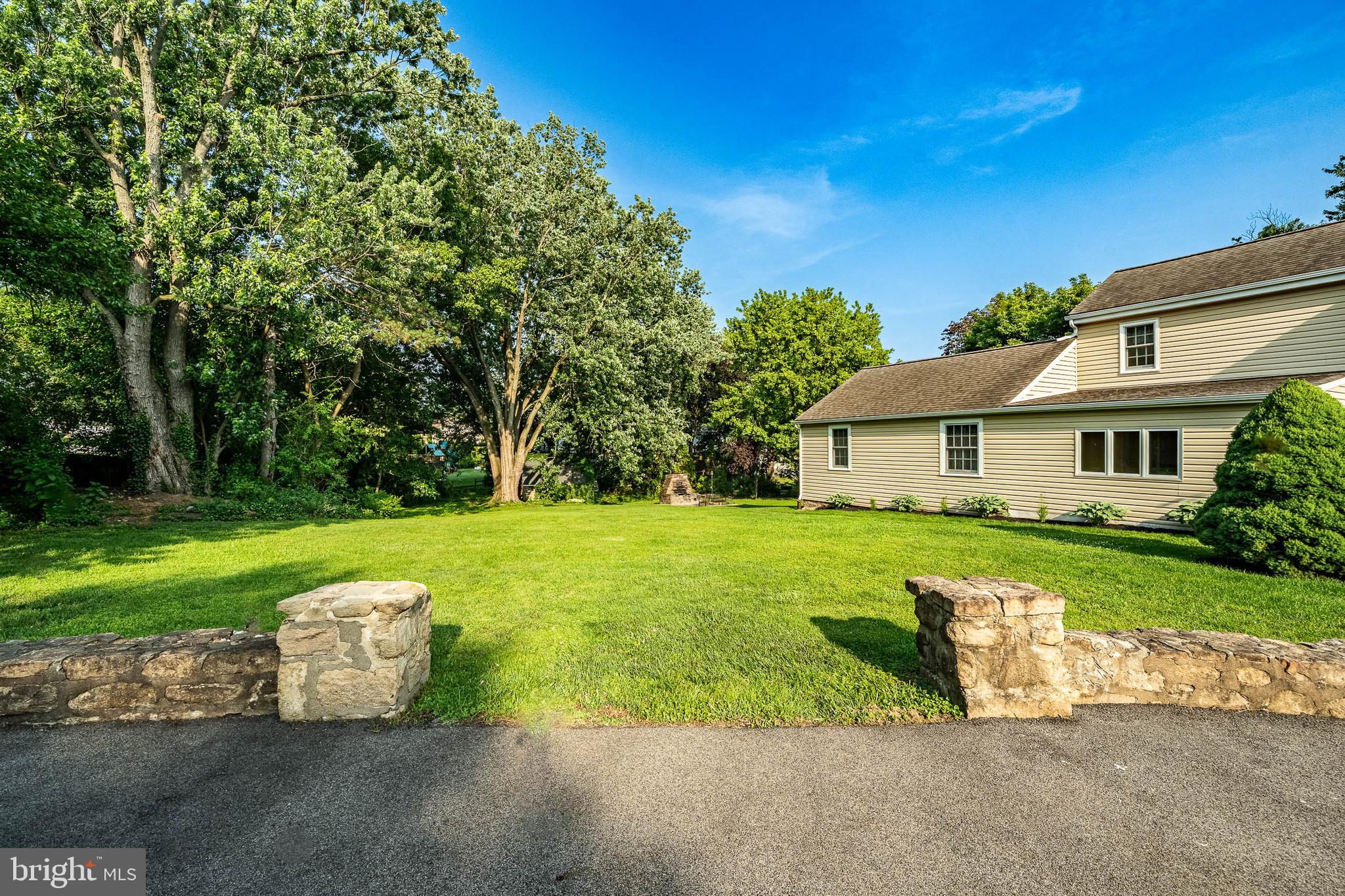 PLYMOUTH VALLEY - Residential