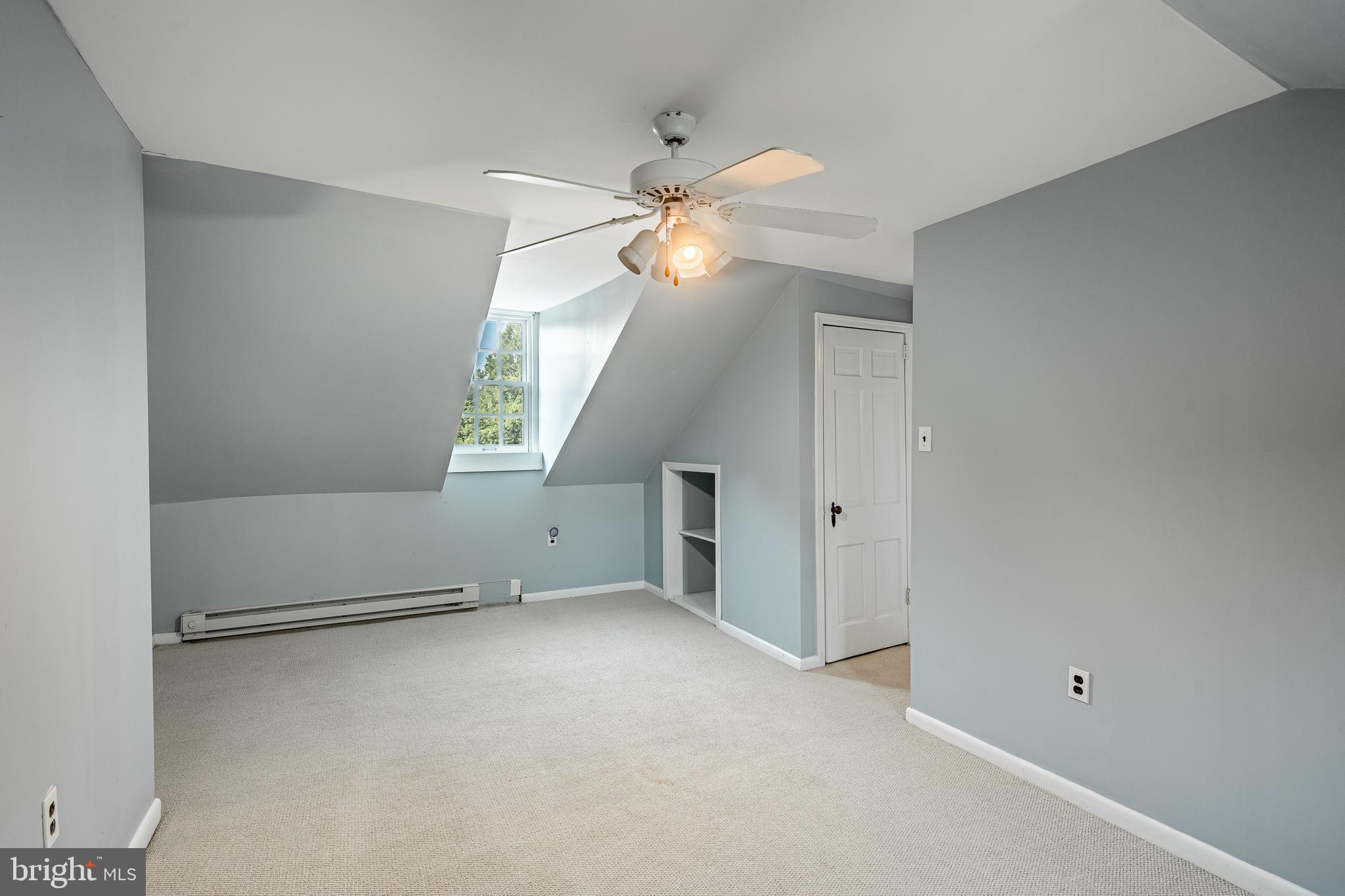 PLYMOUTH VALLEY - Residential