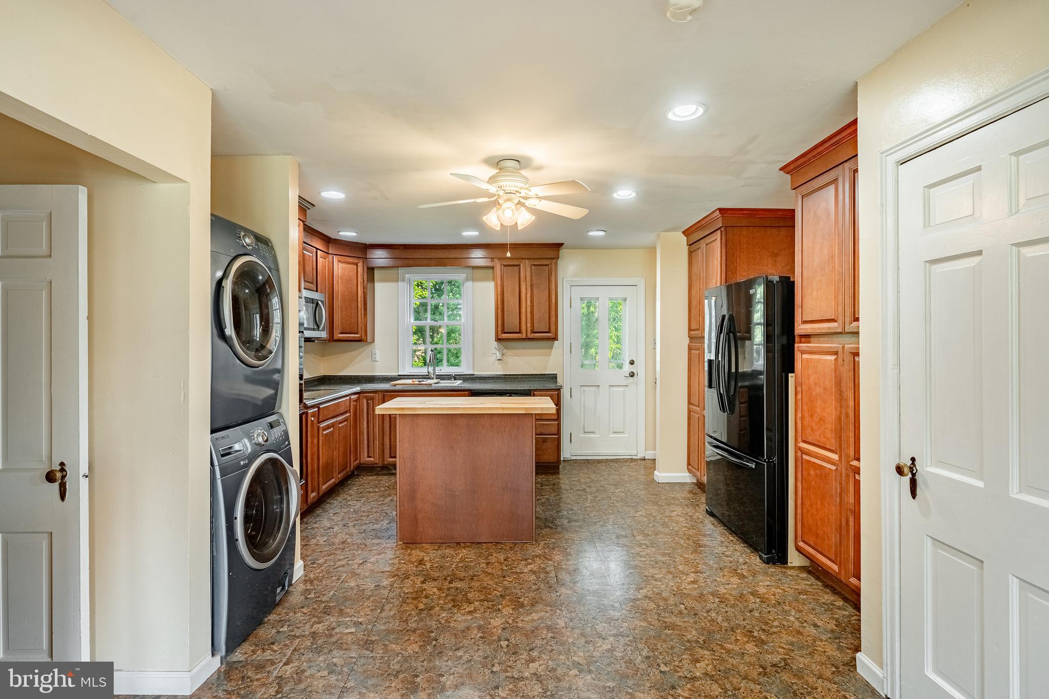 PLYMOUTH VALLEY - Residential