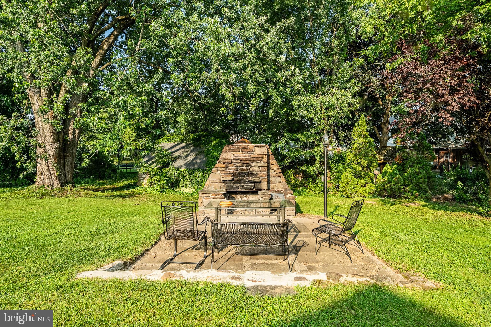 PLYMOUTH VALLEY - Residential