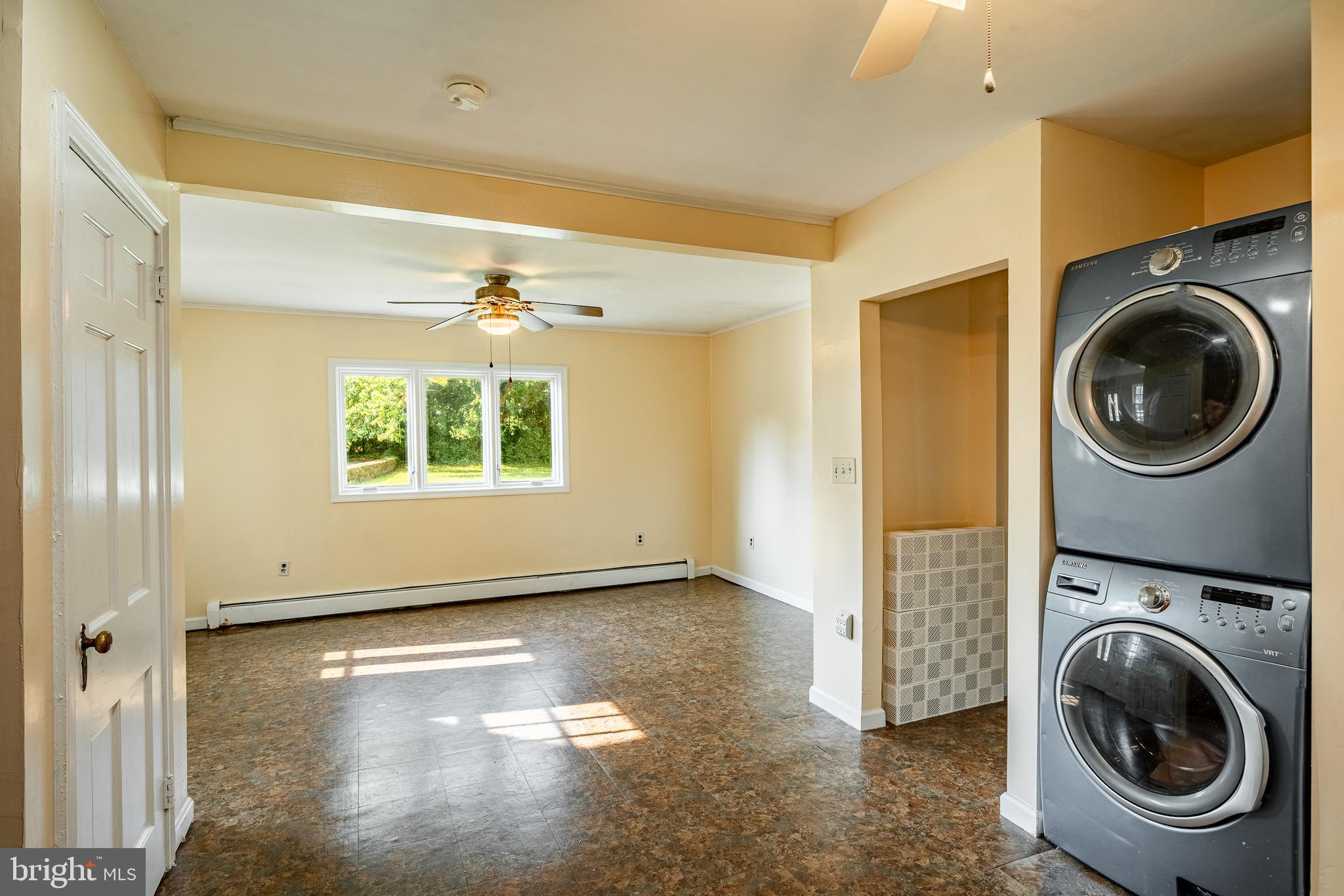 PLYMOUTH VALLEY - Residential